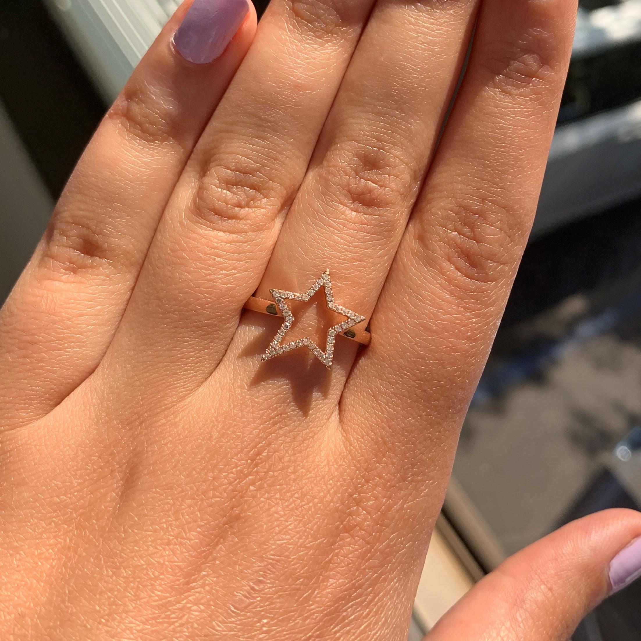 Crafted of 14k gold and available in 3 gold colors, this trendy yet classic Star design ring features approximately 0.14 ct of shimmering round diamonds. Diamond Color and Clarity is GH SI1-SI2.
-14K Gold
-0.14cts White Diamonds
-Diamond Color