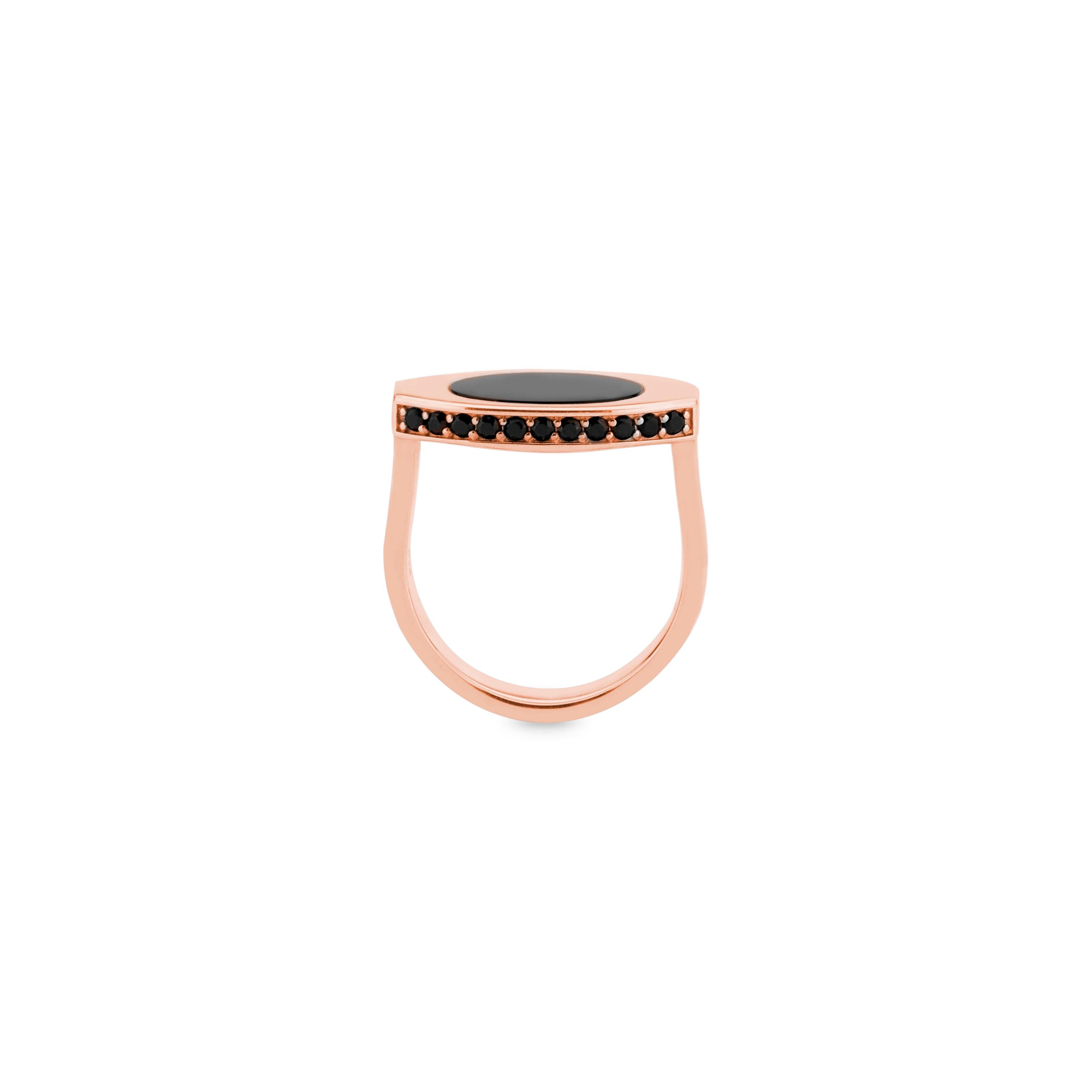 Contemporary 14 Karat Rose Gold and Black Onyx Oblong Signet For Sale