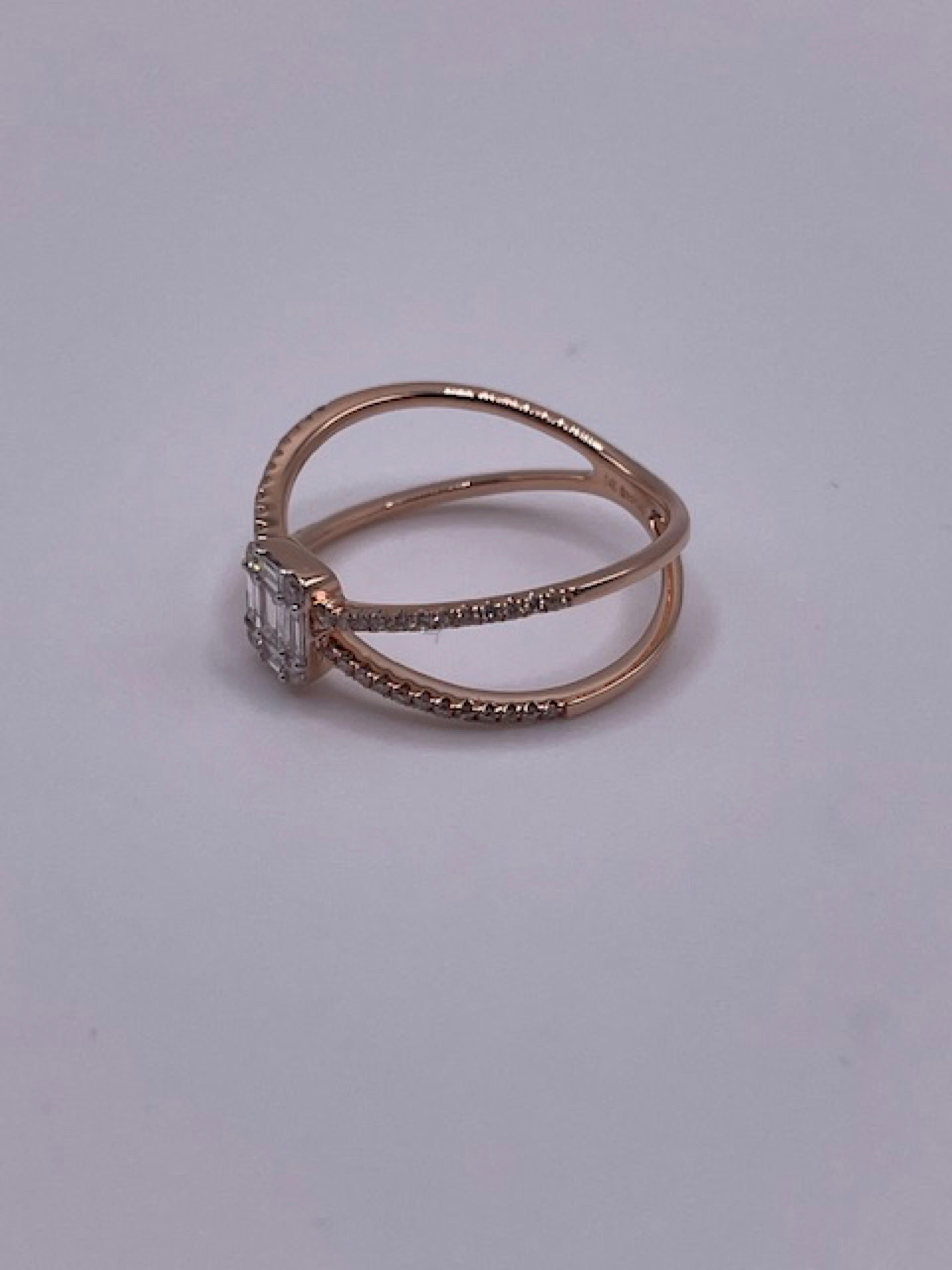 14 Karat Rose Gold Cocktail Diamond Ring In New Condition For Sale In Great Neck, NY
