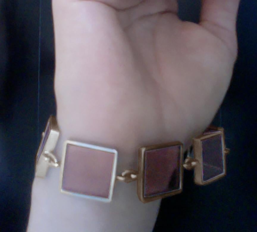 Bracelet contemporain en or rose 14 carats avec gros onyx rose Unisexe en vente