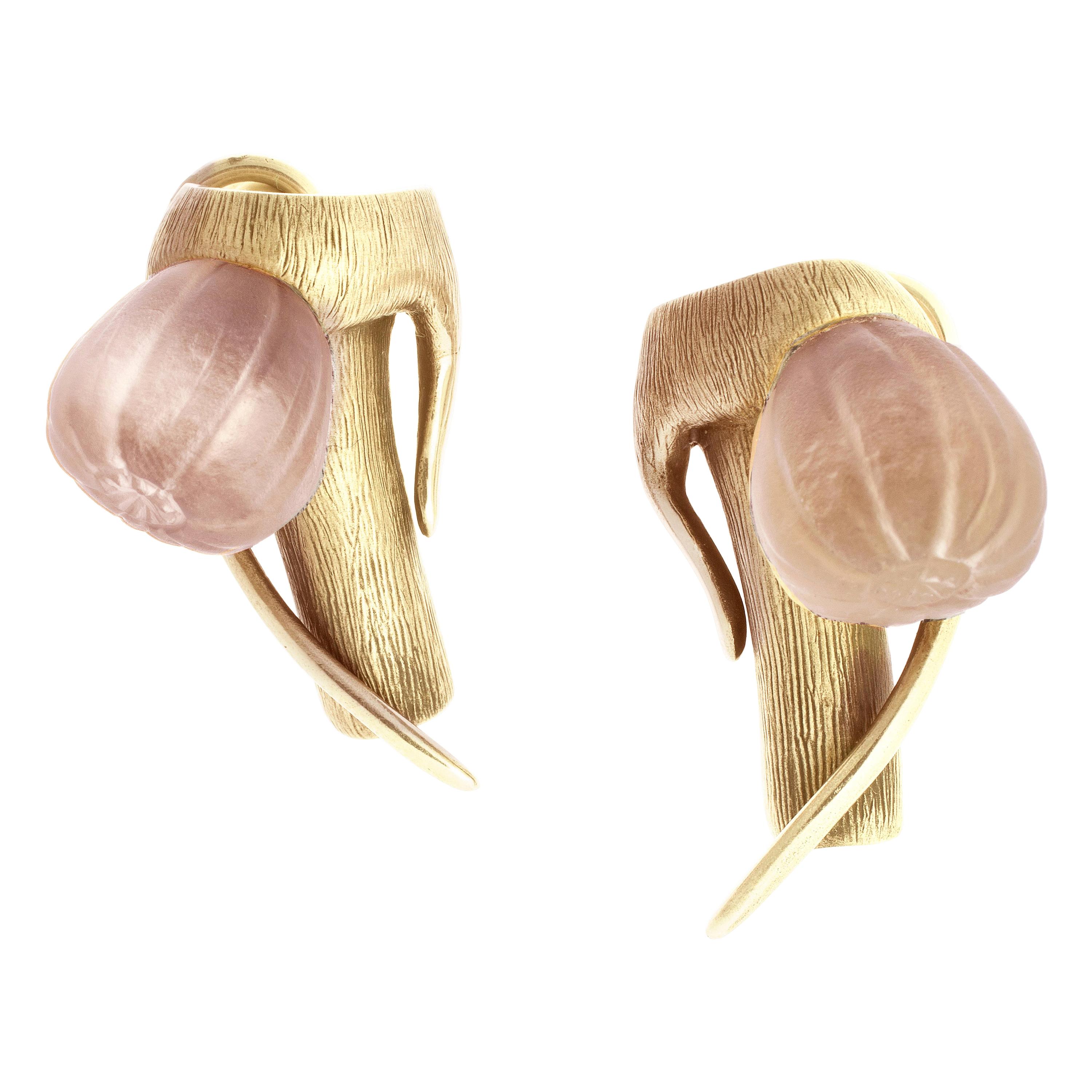 Zeitgenössische Ohrringe aus vierzehn Karat Roségold des Künstlers