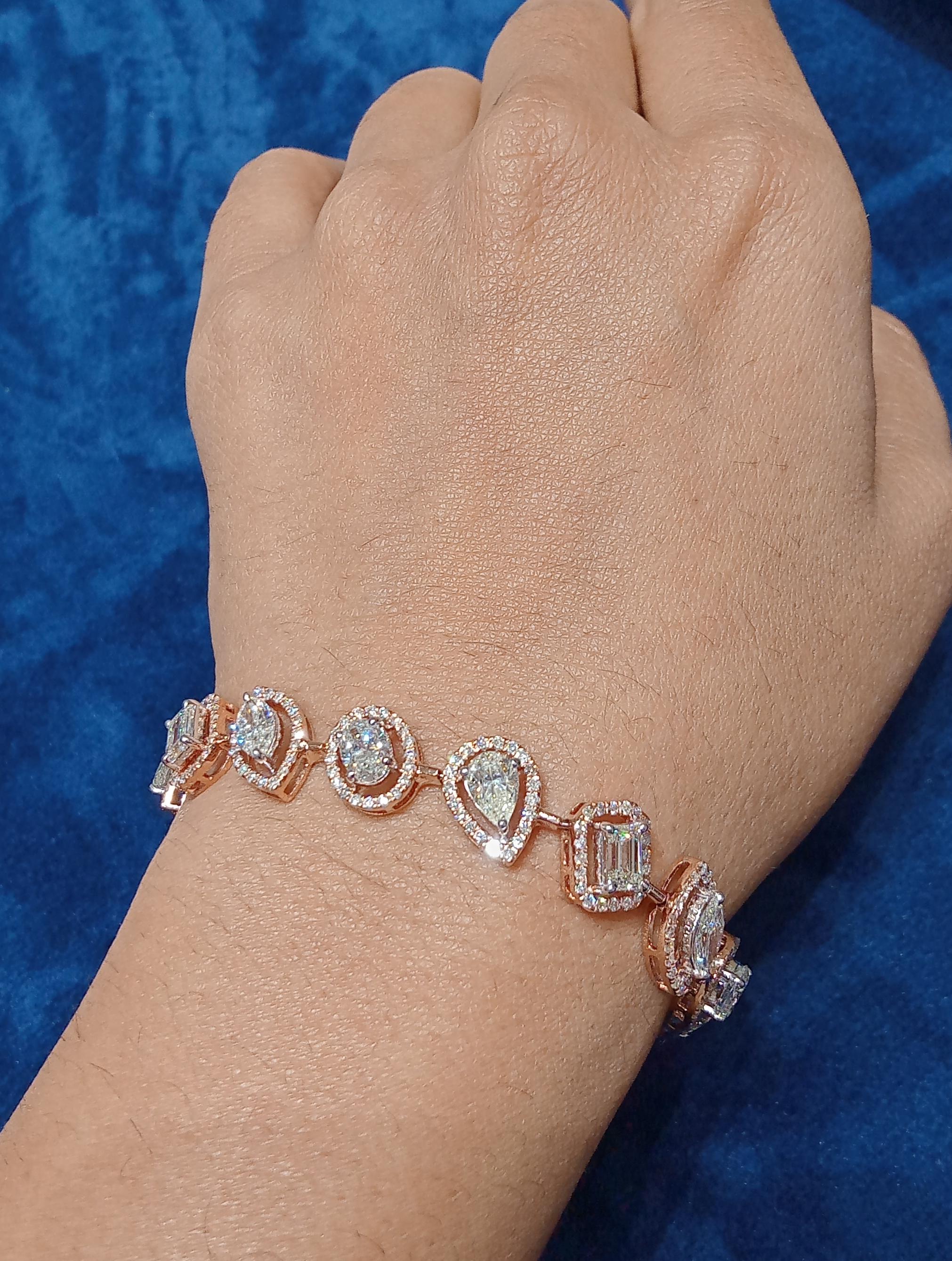 Bracelet en or rose 14 carats et diamants  Neuf - En vente à New Delhi, Delhi