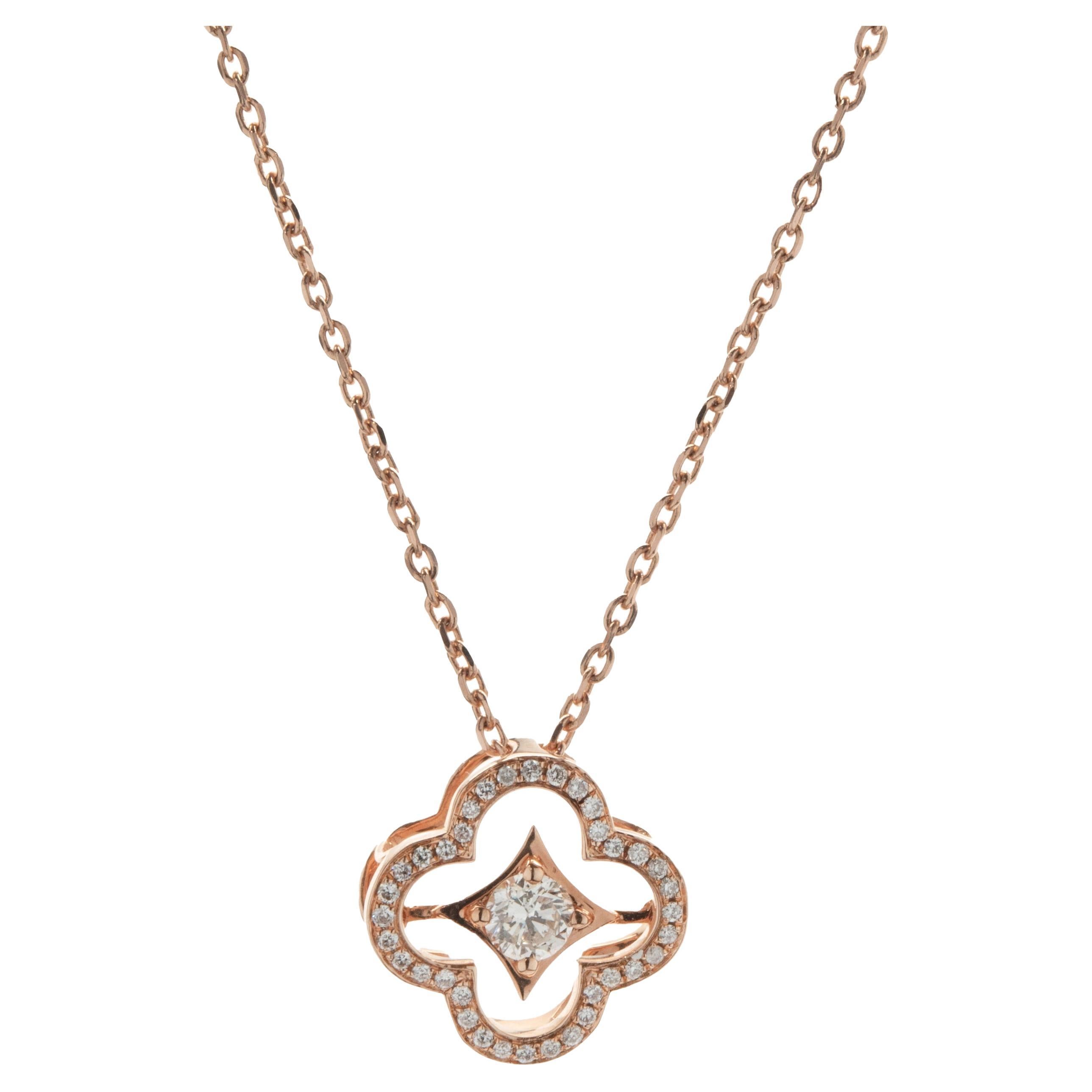 14 Karat Roségold Schwebende Diamant-Blumen-Halskette im Angebot