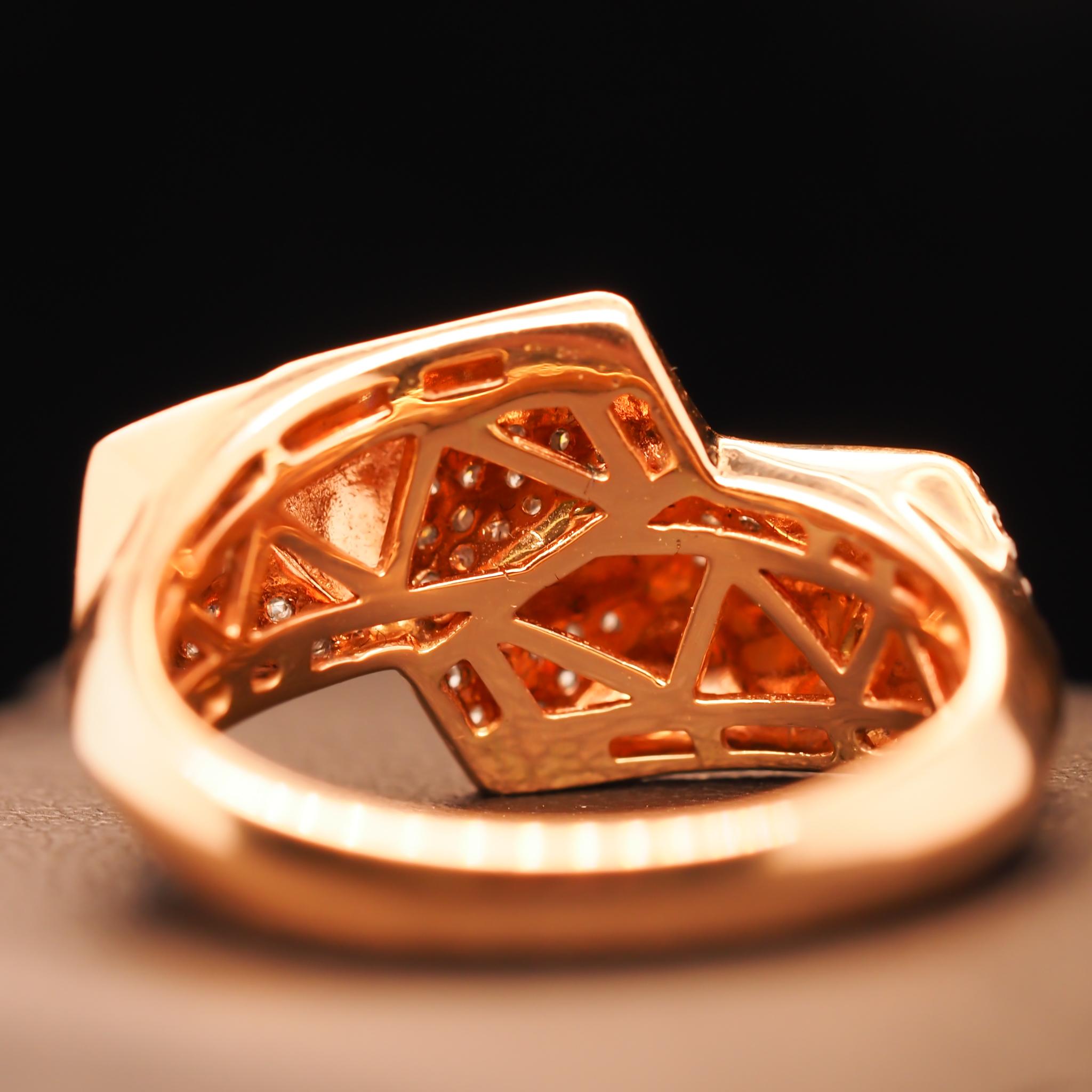 14 Karat Rose Gold Geometric Shape Round Brilliant Diamond Ring For Sale 1