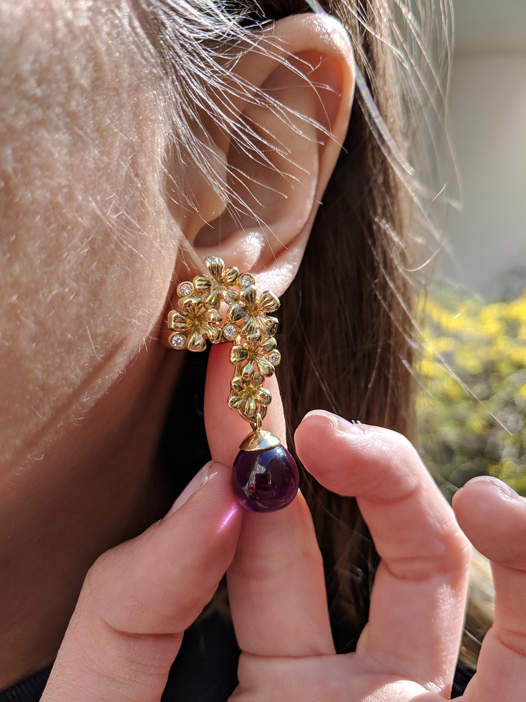 Rose Gold Modern Blossom Cocktail Clip-On Earrings with Diamonds In New Condition For Sale In Berlin, DE