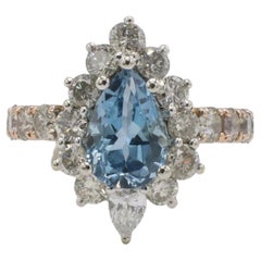 14 Karat Rose Gold Natürliche Birne Form Aquamarin & Diamant Halo Cocktail Ring