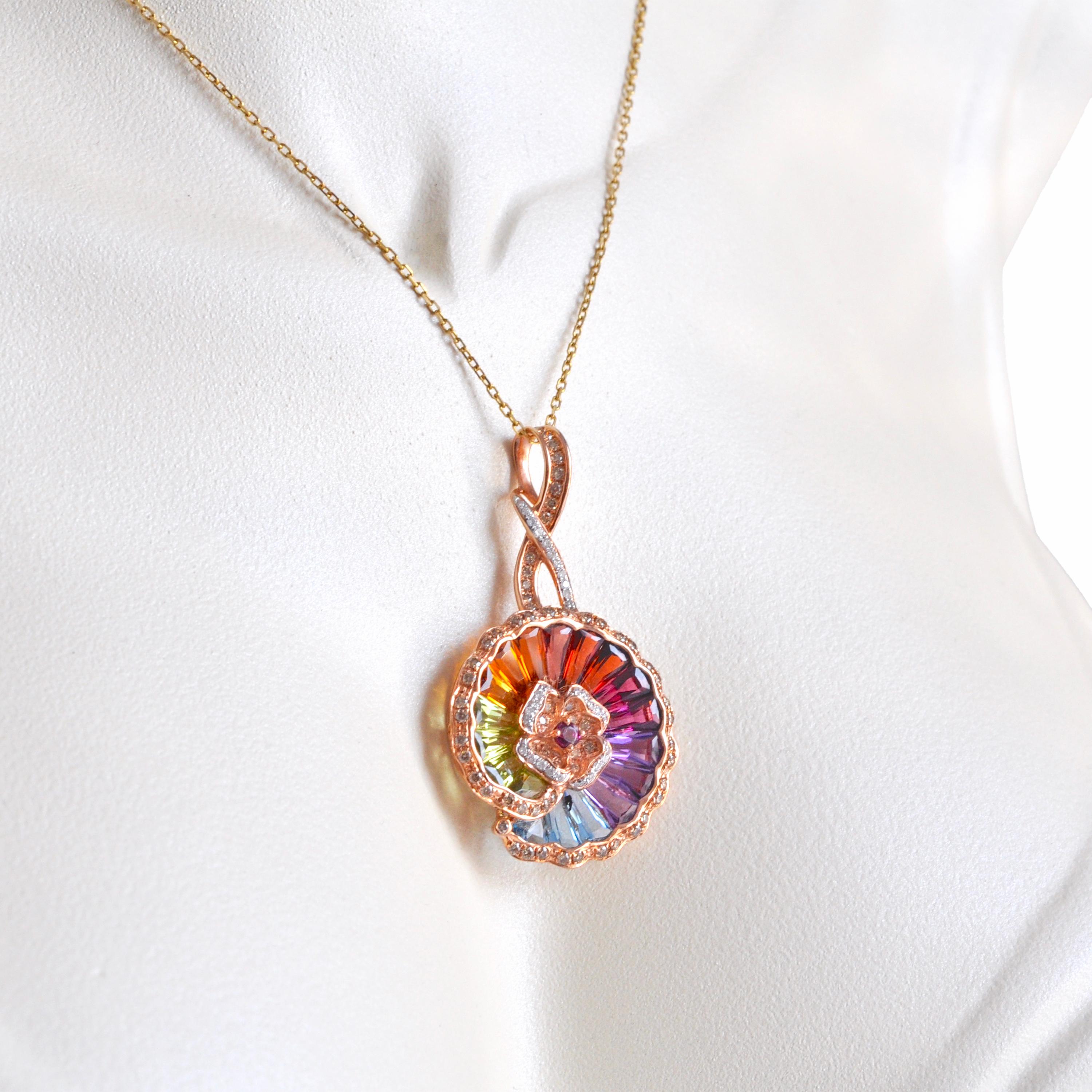 14 Karat Rose Gold Rainbow Multicolour Circular Drop Pendant Necklace In New Condition For Sale In Jaipur, Rajasthan