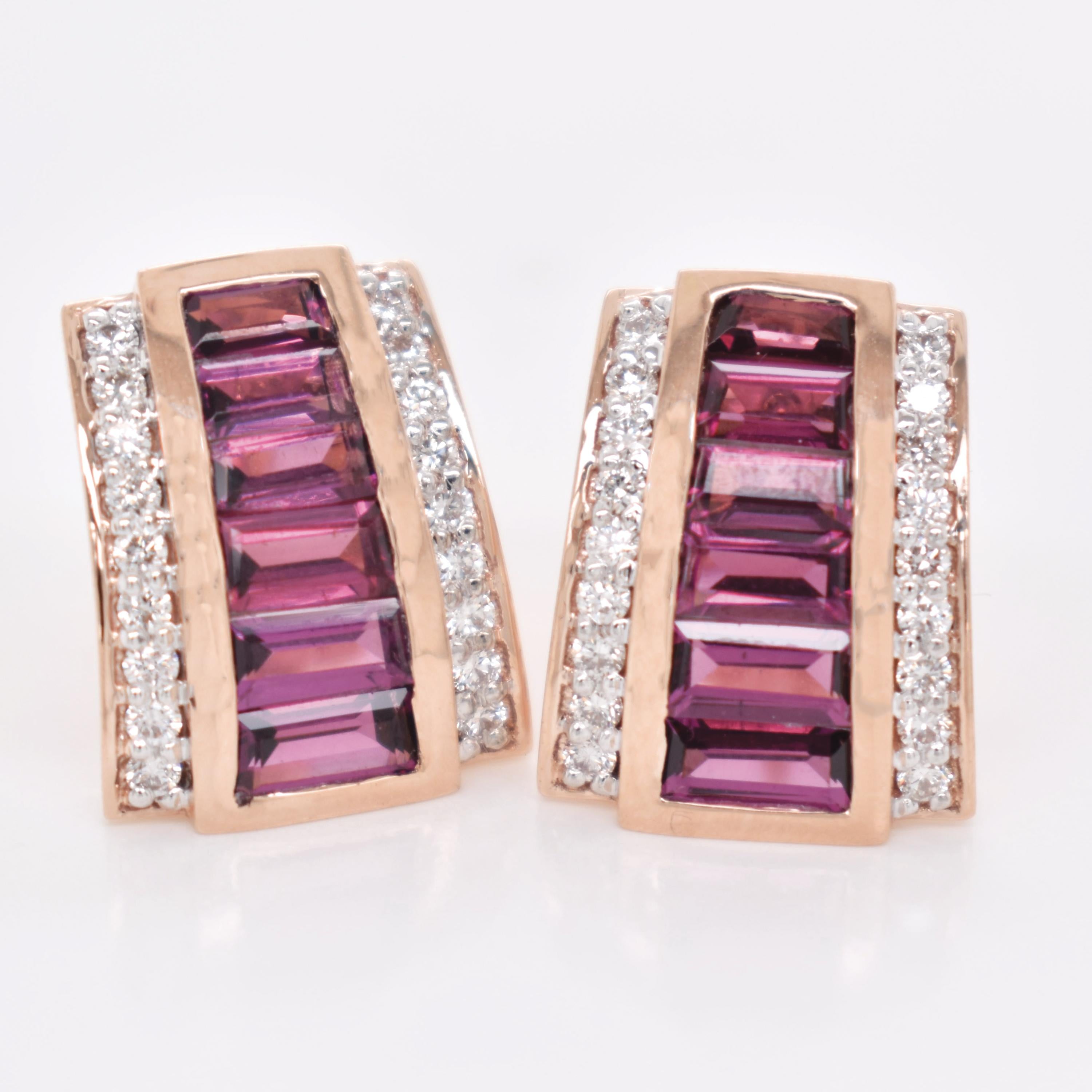 Orecchini con diamante a piramide in oro rosa 14 carati con rodolite baguette Art Deco In condizioni Nuovo in vendita a Jaipur, Rajasthan