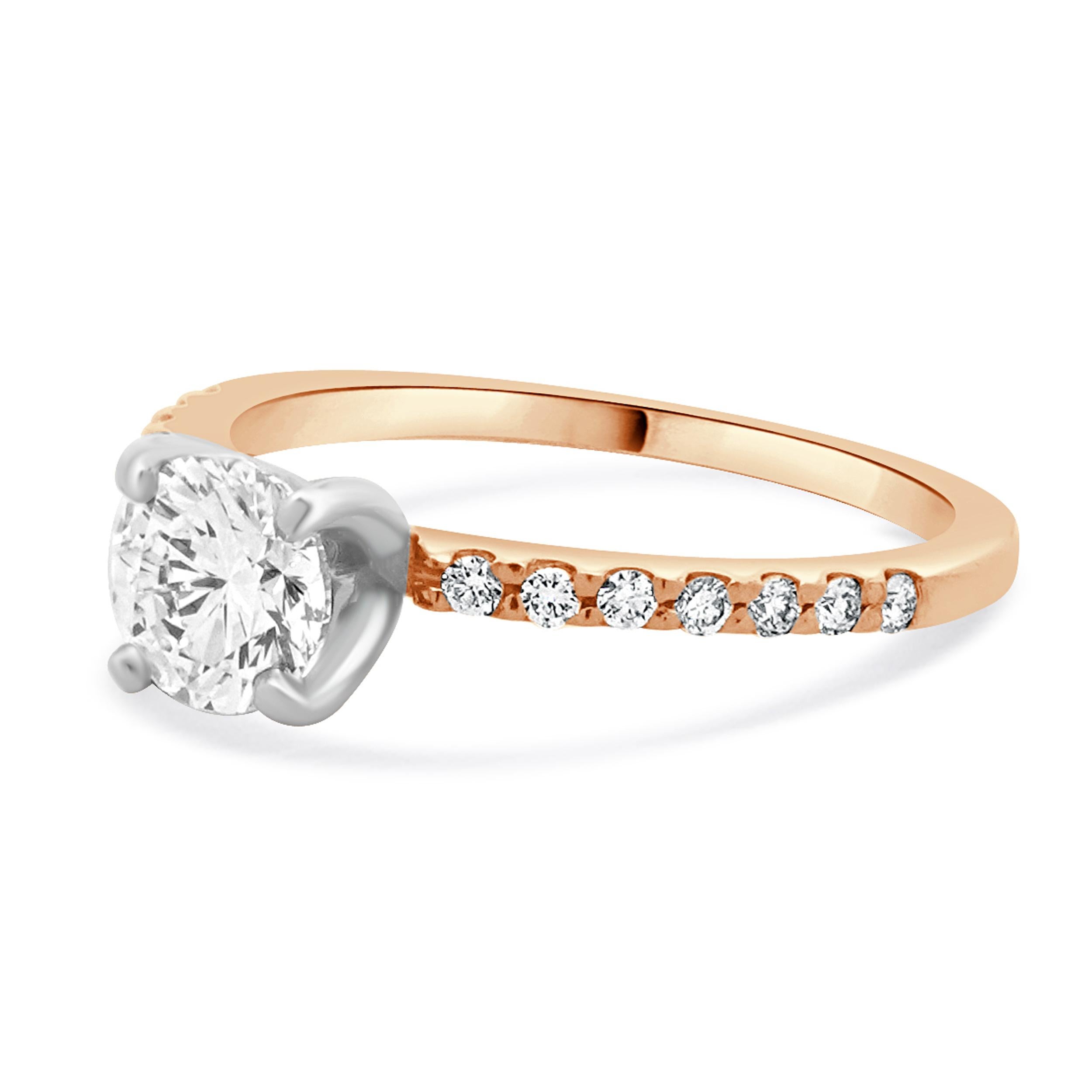 Matière : Or rose 14K
Diamant central : 0,72cttw
Couleur : G
Clarté : VS2
Diamants : 14 tailles rondes = 0,14cttw
Couleur : G
Clarté : VS2
Taille de l'anneau : 5.5 (veuillez prévoir jusqu'à 2 jours ouvrables supplémentaires pour les demandes de