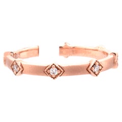 Bracelet en or rose 14 carats avec diamants satinés