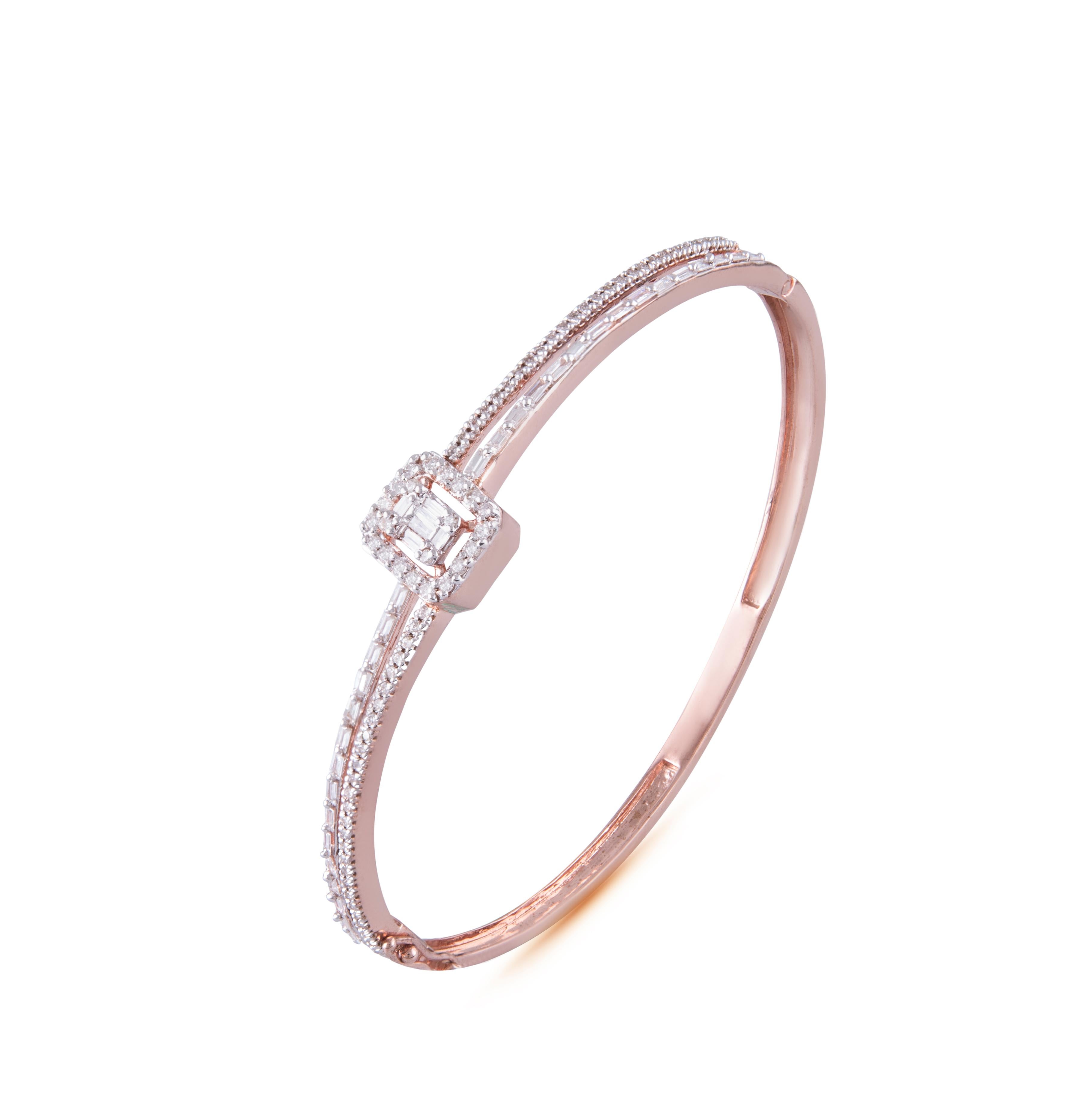 Taille ronde Bracelet jonc en or rose 14 carats avec diamants blancs en vente