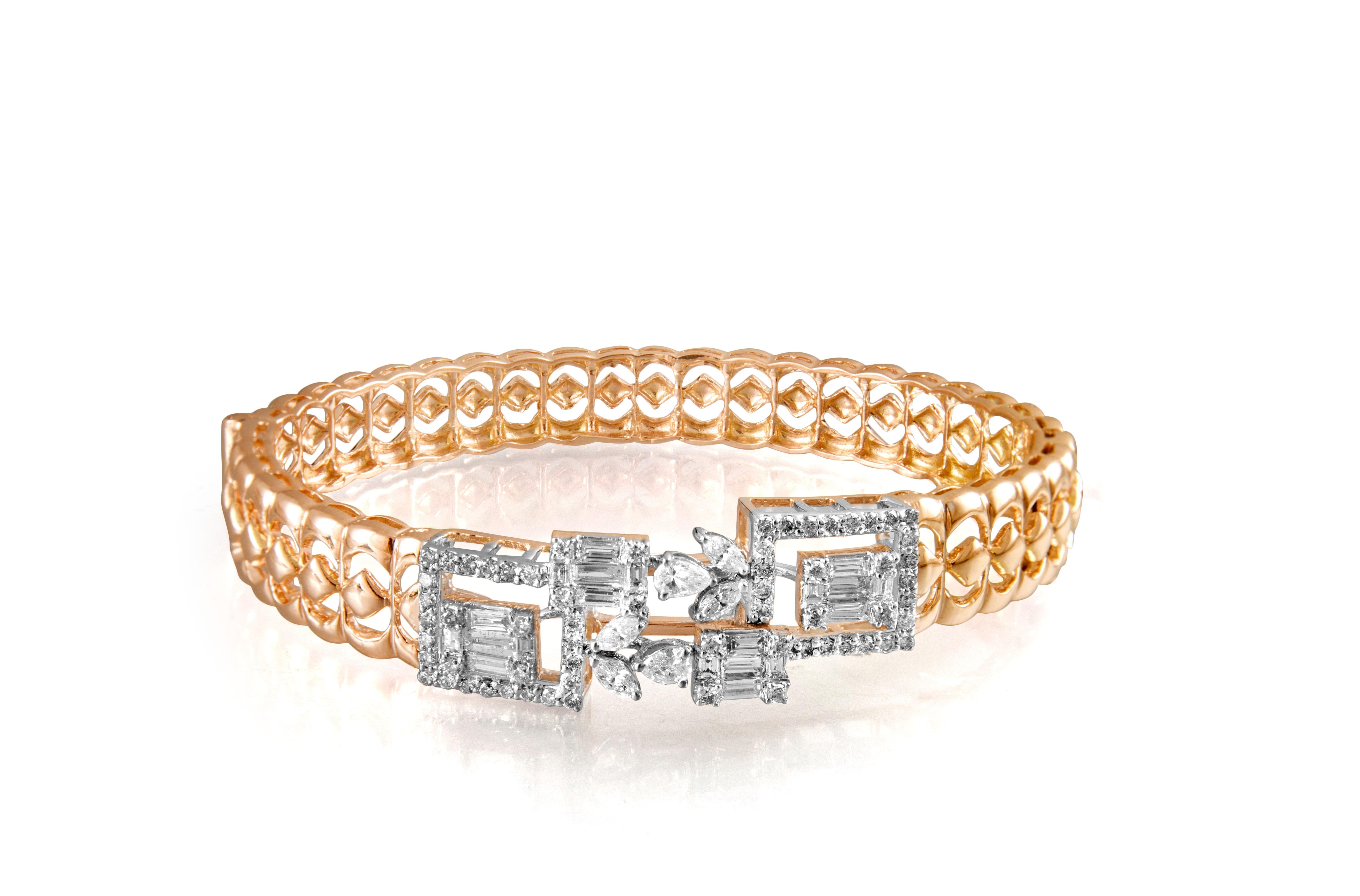 Diamond: 1.99 carats 
Gold: 18.760 grams 14 k
Colour: HI
Clarity: SI
Note: This piece is available on order 
This timeless bracelet sits perfectly on your wrist adding the perfect touch of glamour and sparkle 