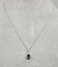 14 Karat Rubin und Diamant-Halo-Anhänger