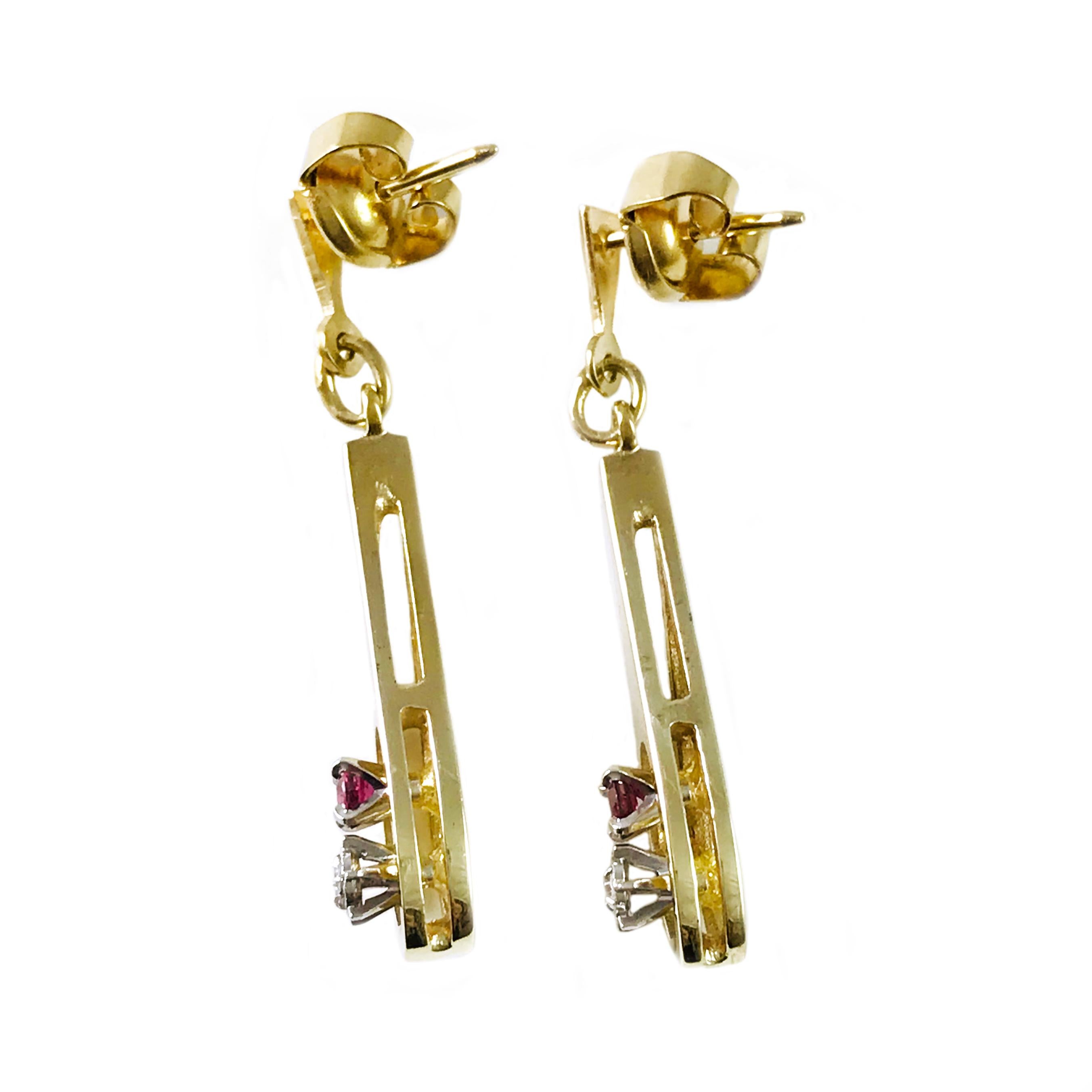 da uomo o donna 14 Karat Ruby Diamond Elongated Teardrop Dangle Earrings in vendita