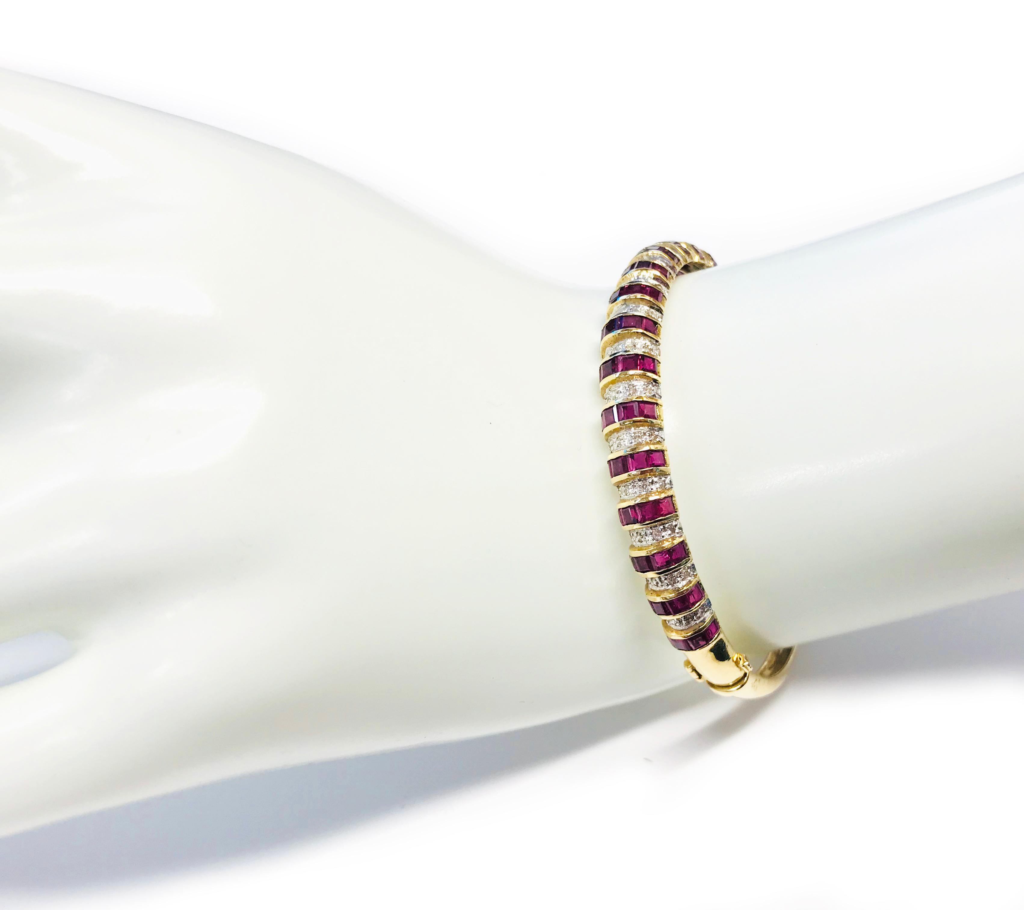 14 Karat Ruby Diamond Gold Bangle Bracelet 2