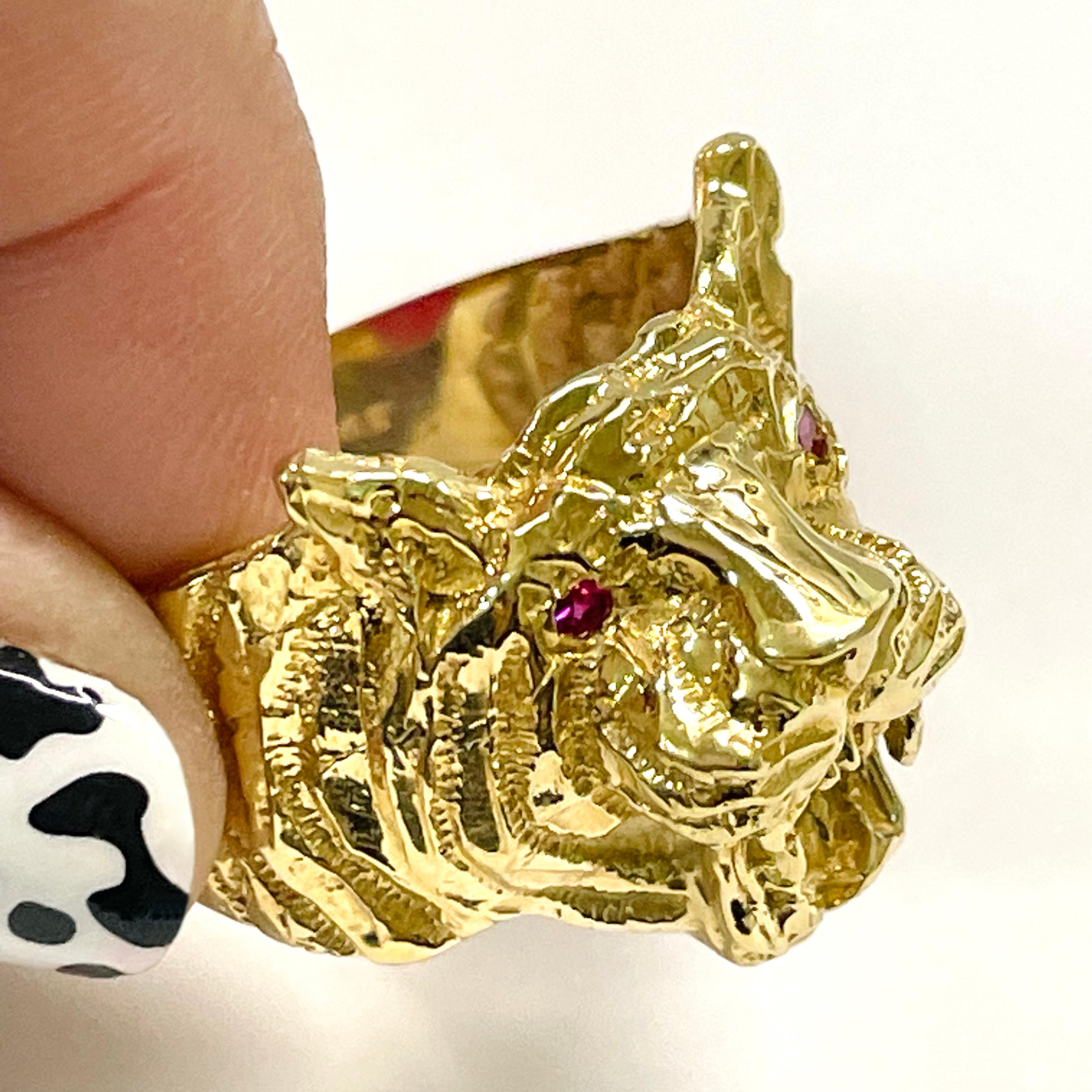 Anello con tigre in rubino 14 carati in vendita 1