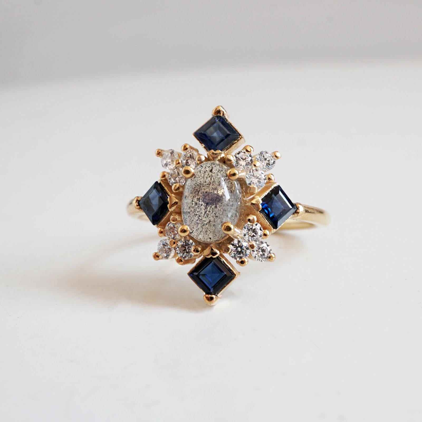 Art Deco 14 Karat Sapphire Oval Labradorite Diamond Ring, Yellow Gold For Sale