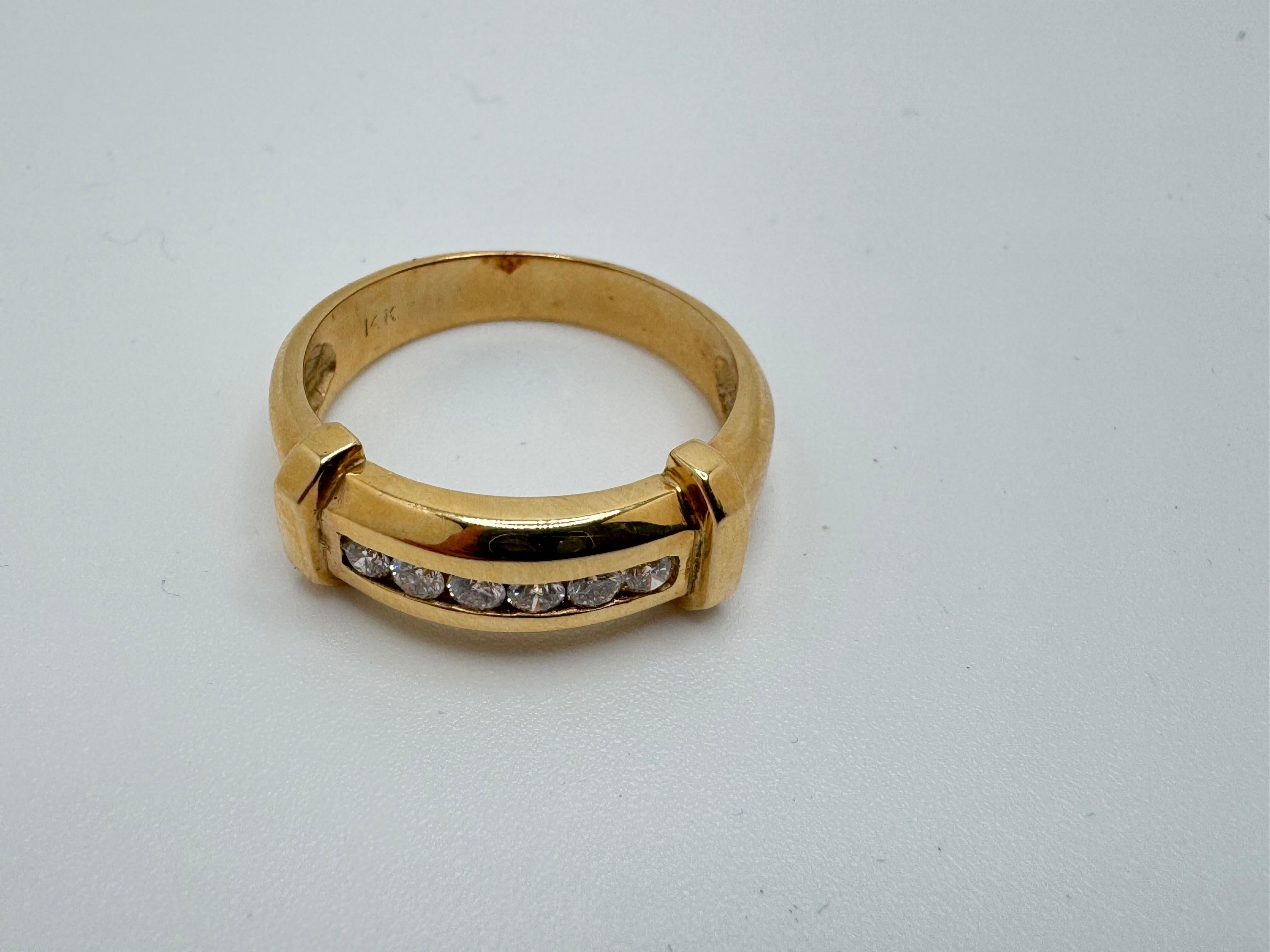 Femenino o masculino Anillo de seis diamantes de 14 quilates en venta