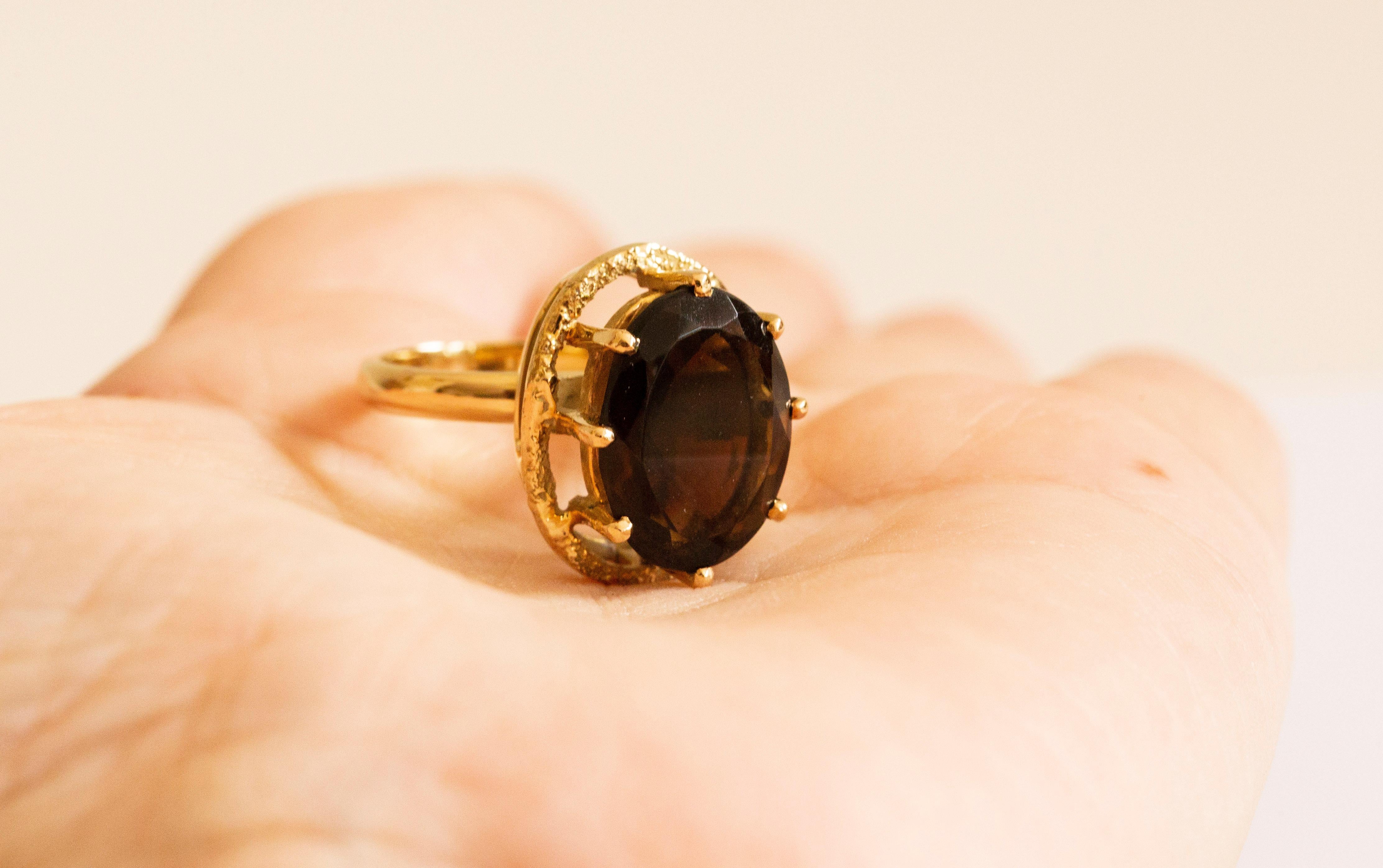 14 Karat Solid Gold and Faceted Smoky Quartz Cocktail Ring  For Sale 2