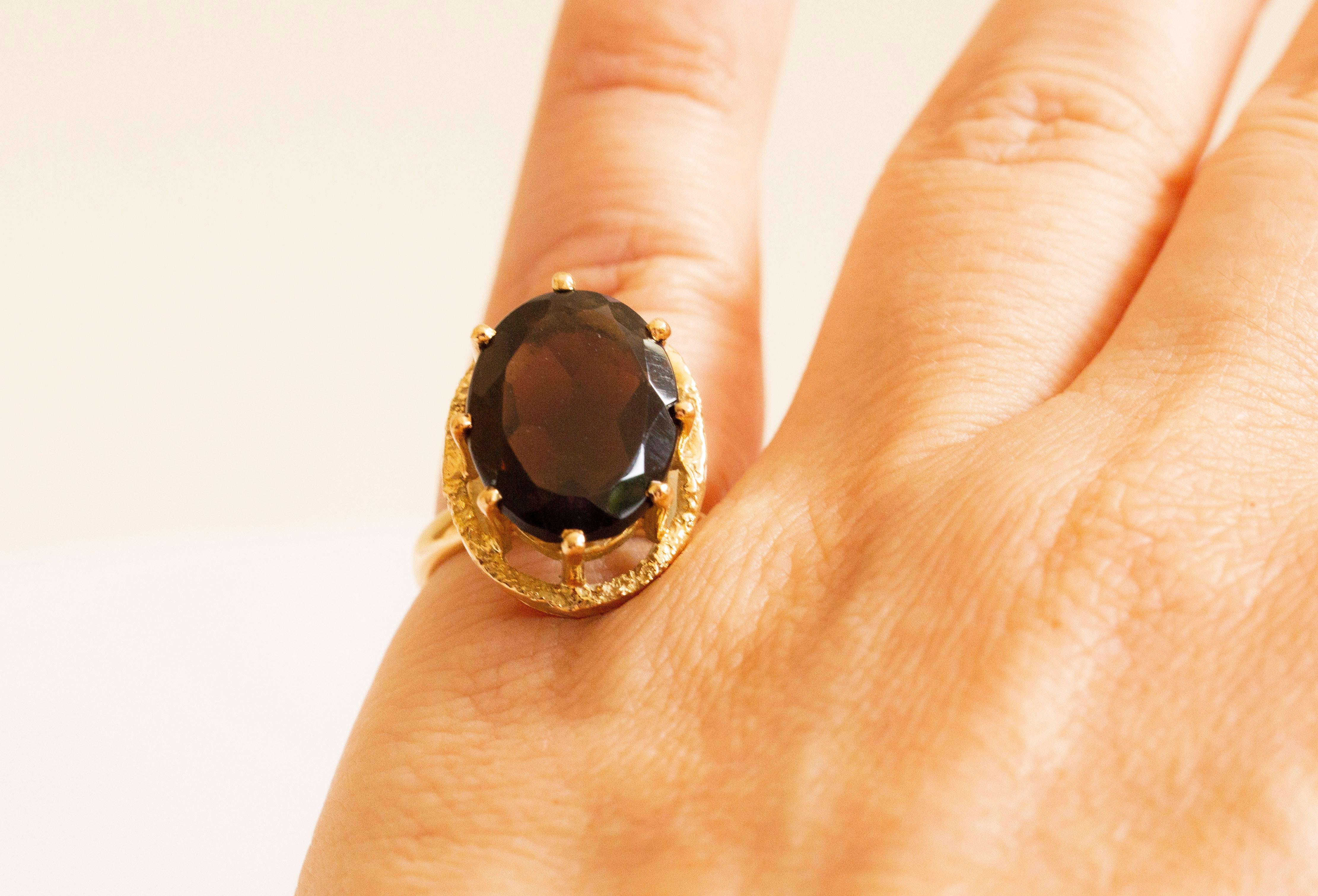 14 Karat Solid Gold and Faceted Smoky Quartz Cocktail Ring  For Sale 3