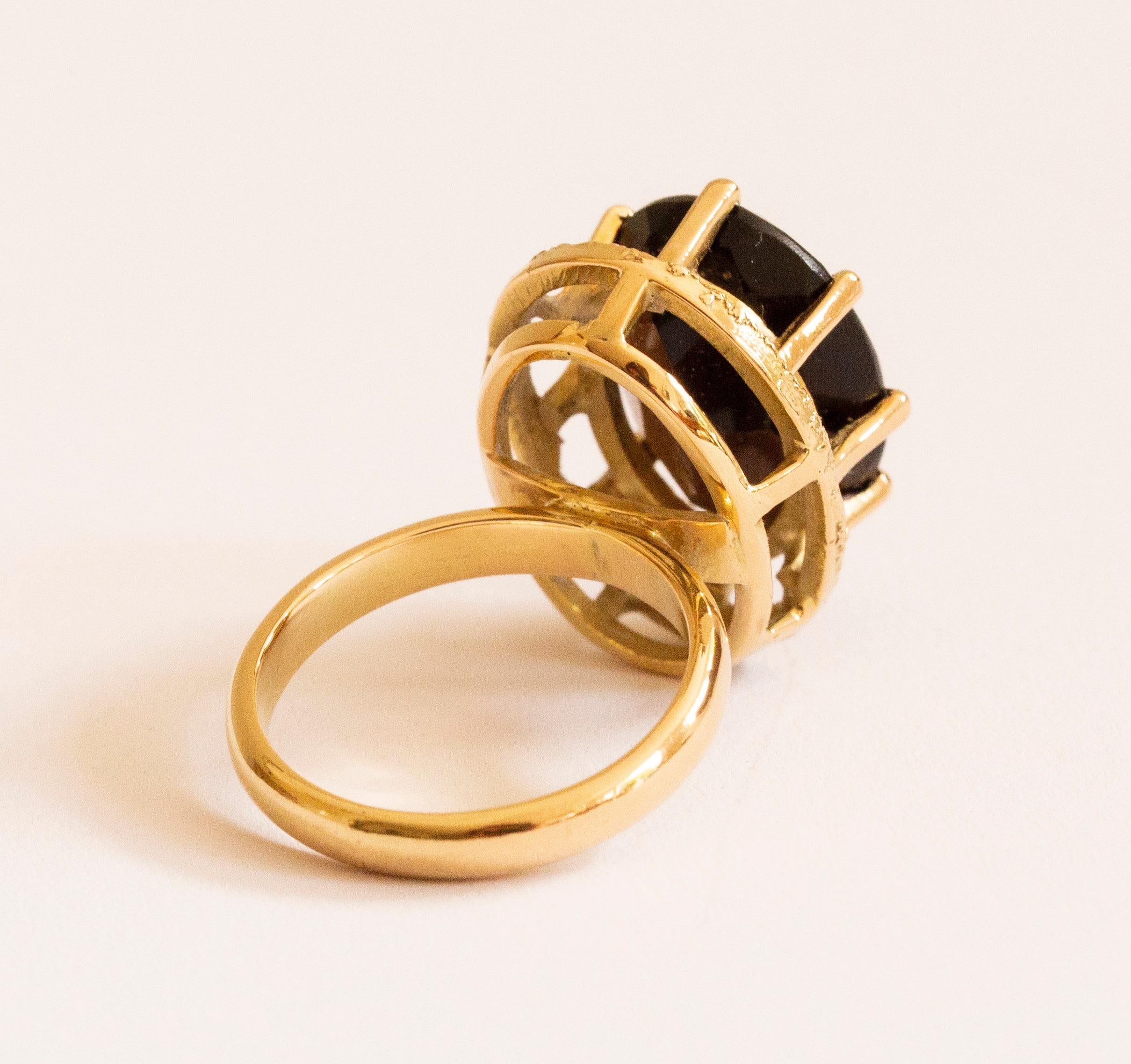 14 Karat Solid Gold and Faceted Smoky Quartz Cocktail Ring  In Good Condition For Sale In Arnhem, NL