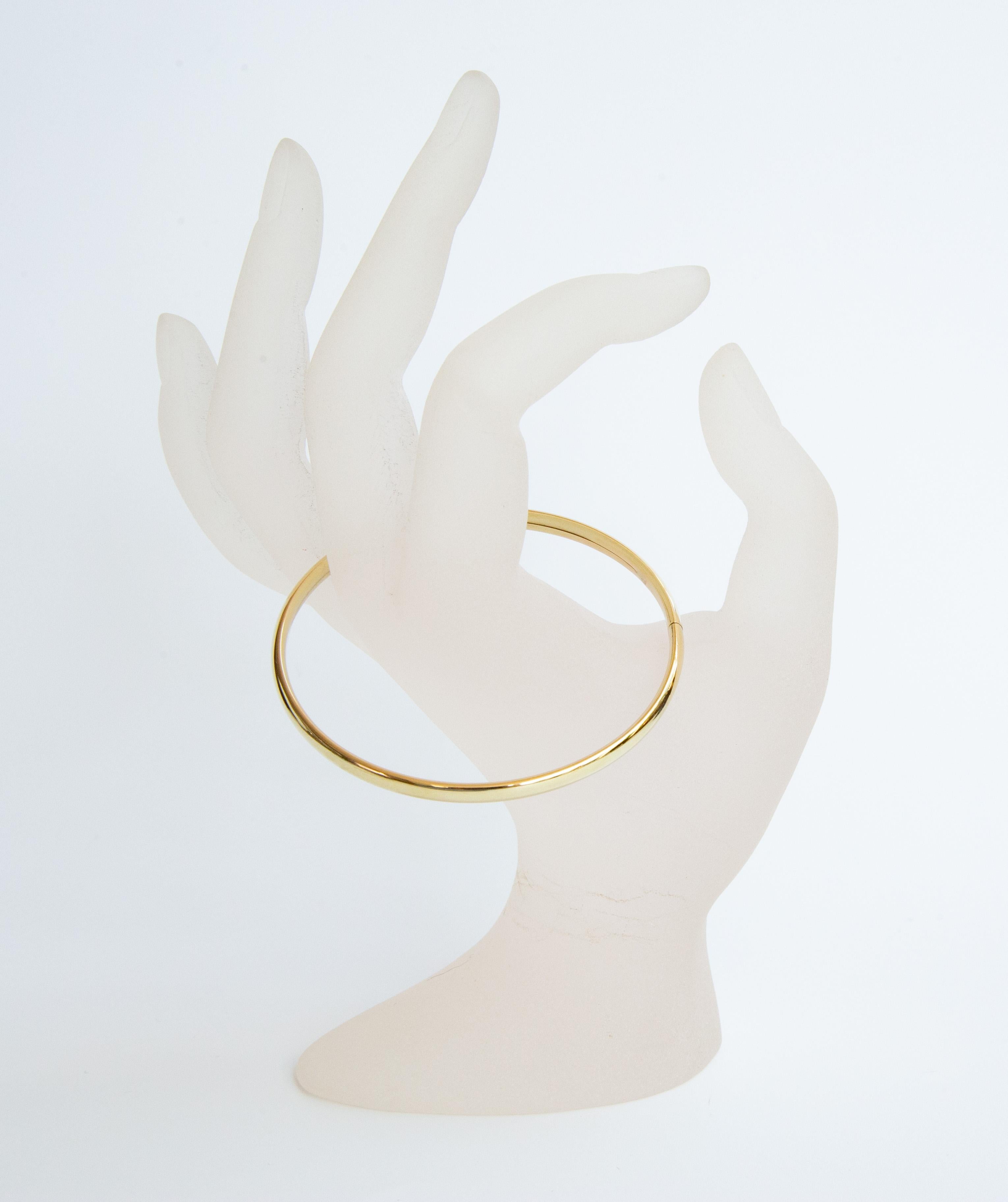 Bracelet rigide en or jaune massif 14 carats avec fermoir en boîte en vente 5