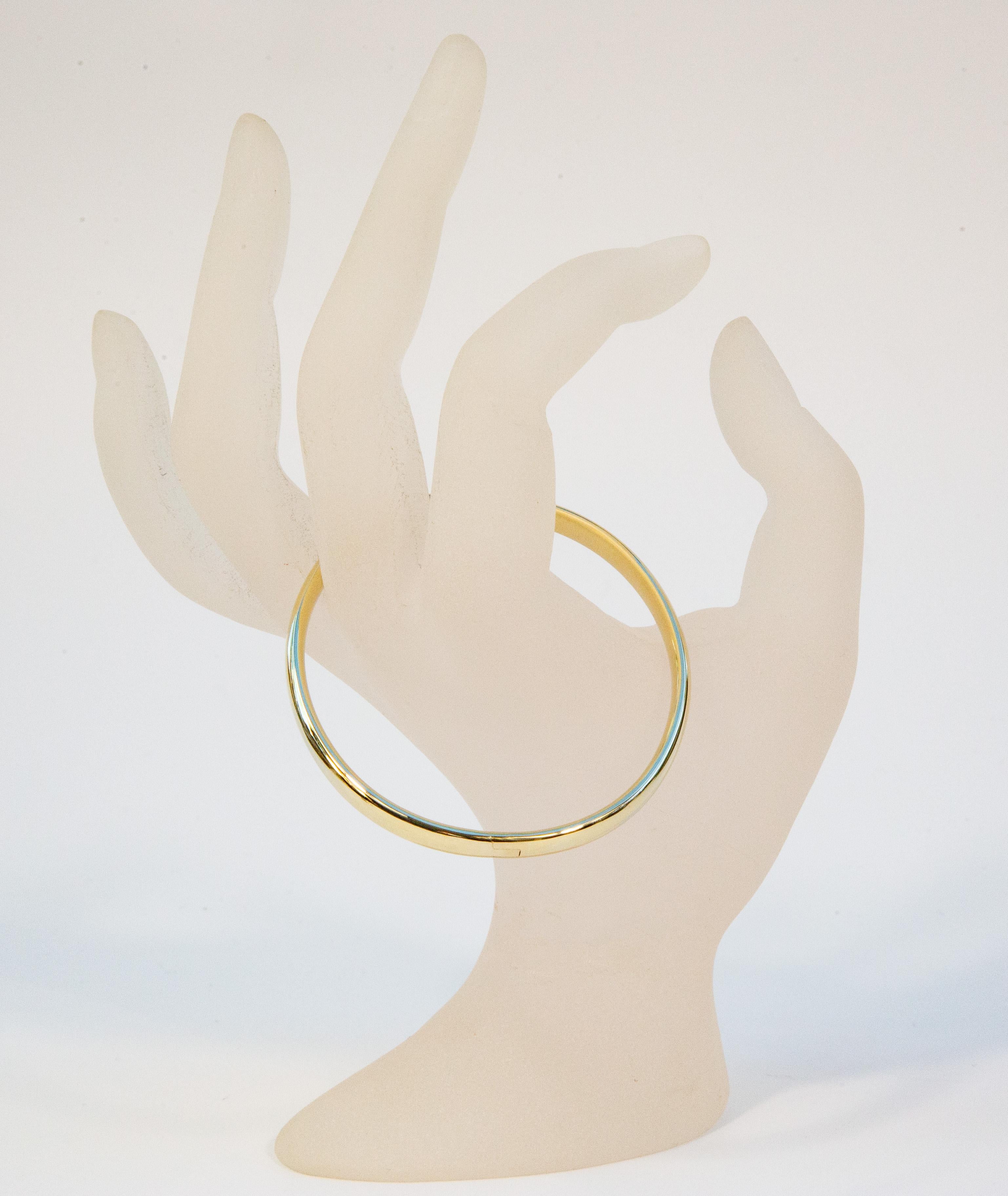 14 Karat Solid Yellow Gold Hinged Bangle Rigid Bracelet en venta 5