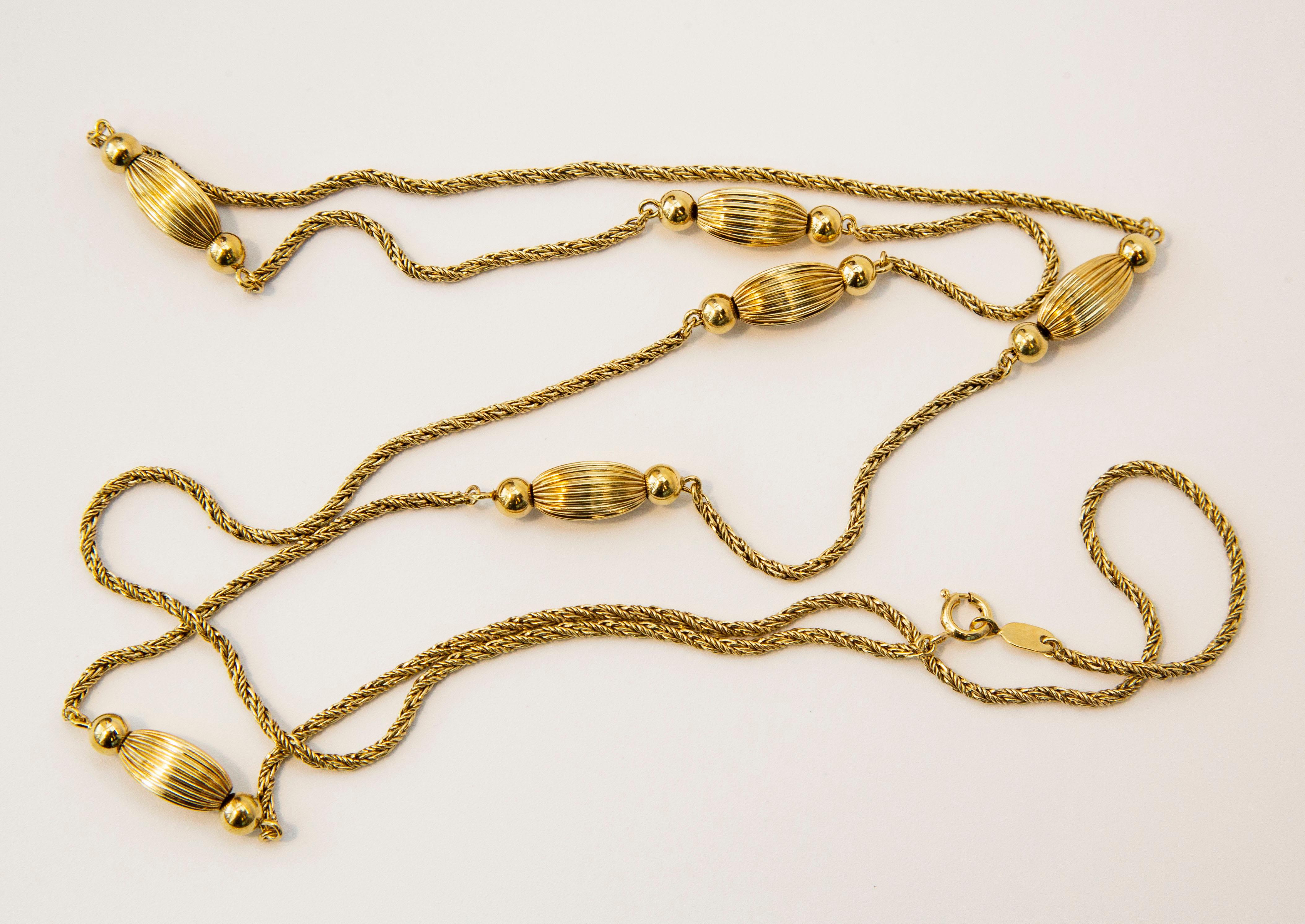 14 Karat Solid Yellow Gold Necklace with Balls and  Ribbed Spheres For Sale 4