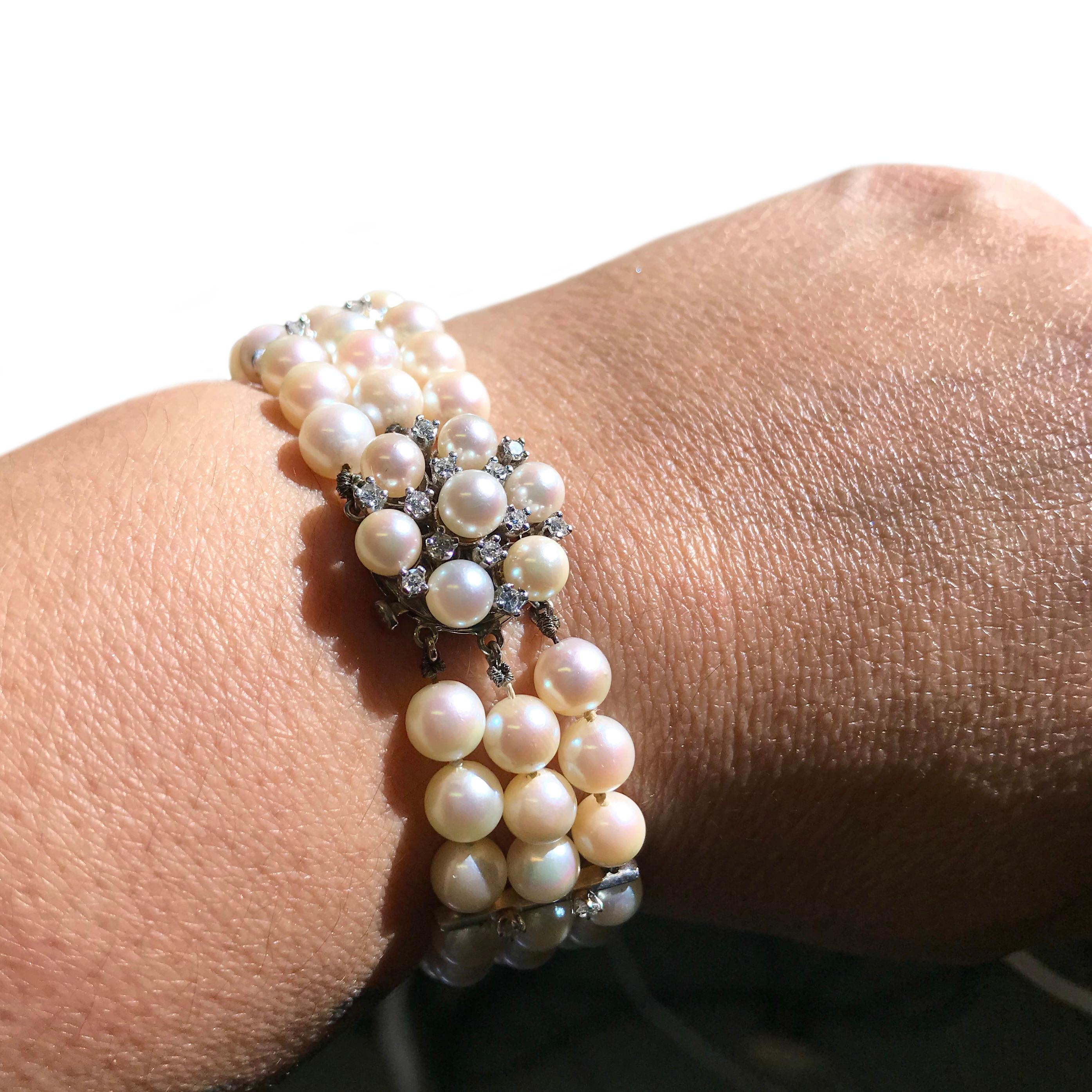 14 Karat Dreireihiges Perlen-Diamant-Armband für Damen oder Herren im Angebot