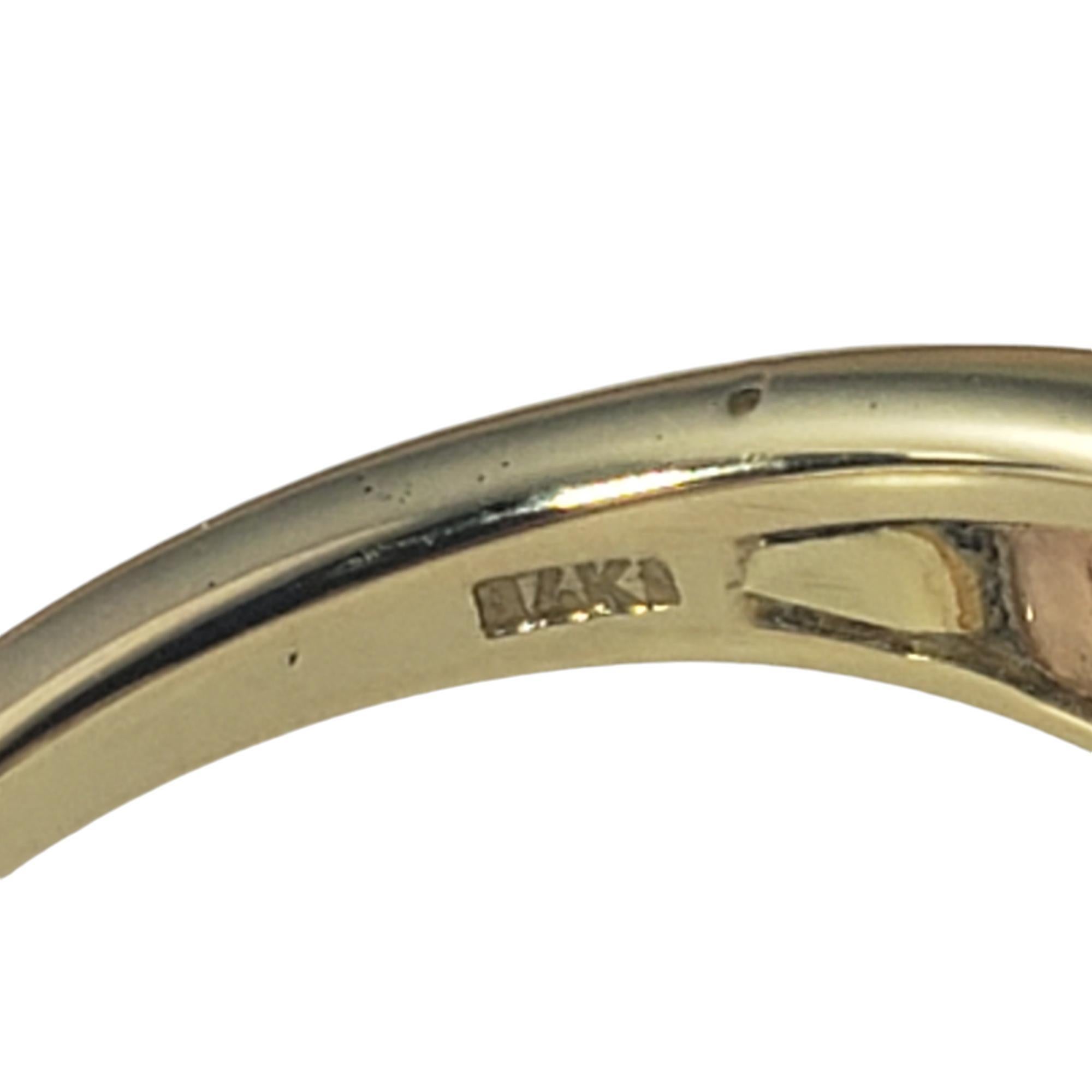 14 Karat Tricolor Gold and Diamond Ring Size 6.25 #19518 In Good Condition In Washington Depot, CT