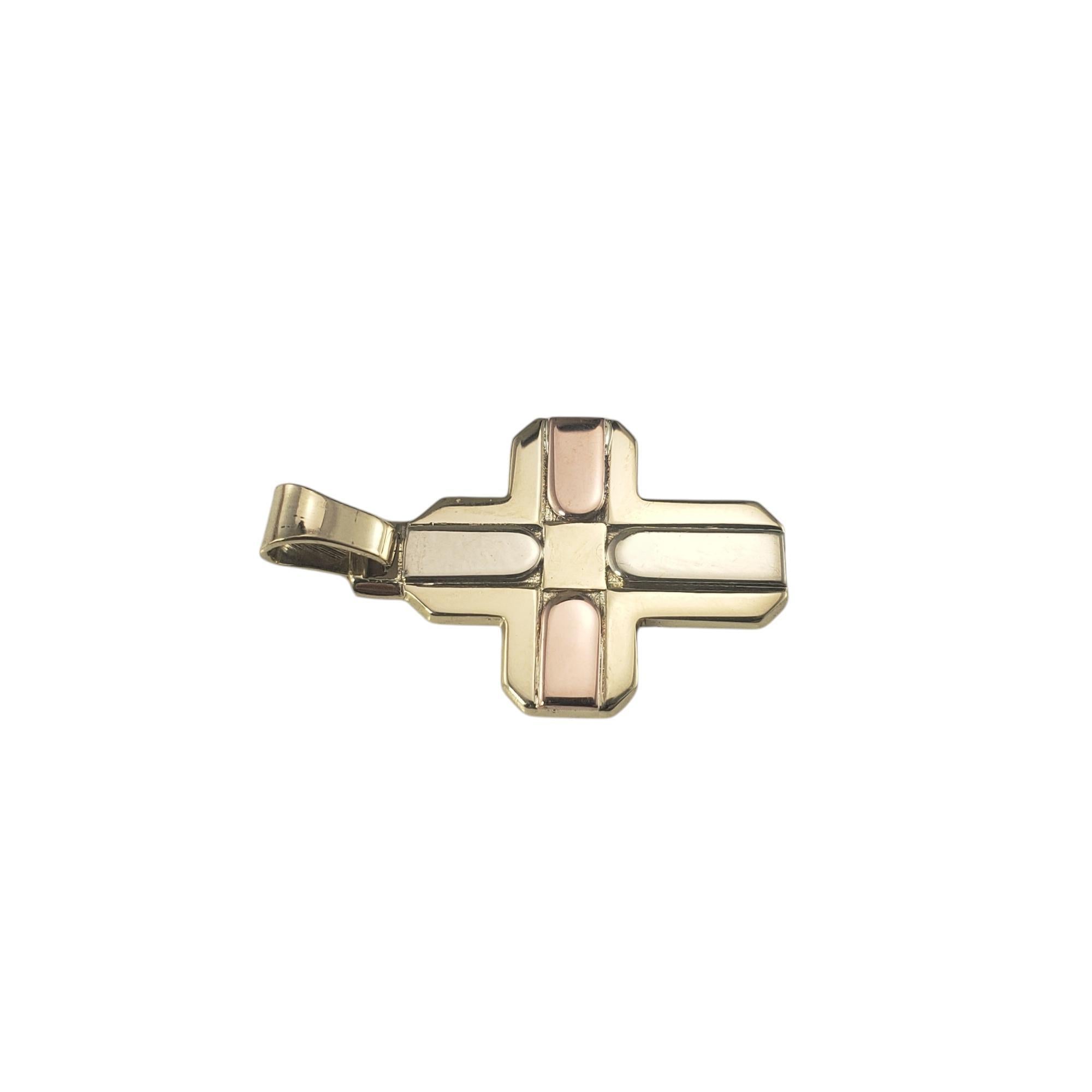 Pendentif croix tricolore en or 14 carats n° 19662 Bon état - En vente à Washington Depot, CT
