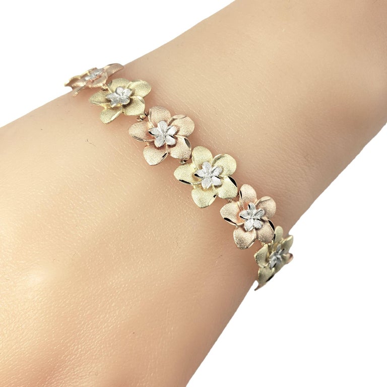 14 Karat Tricolor Gold Flower Bracelet For Sale at 1stDibs — free download
