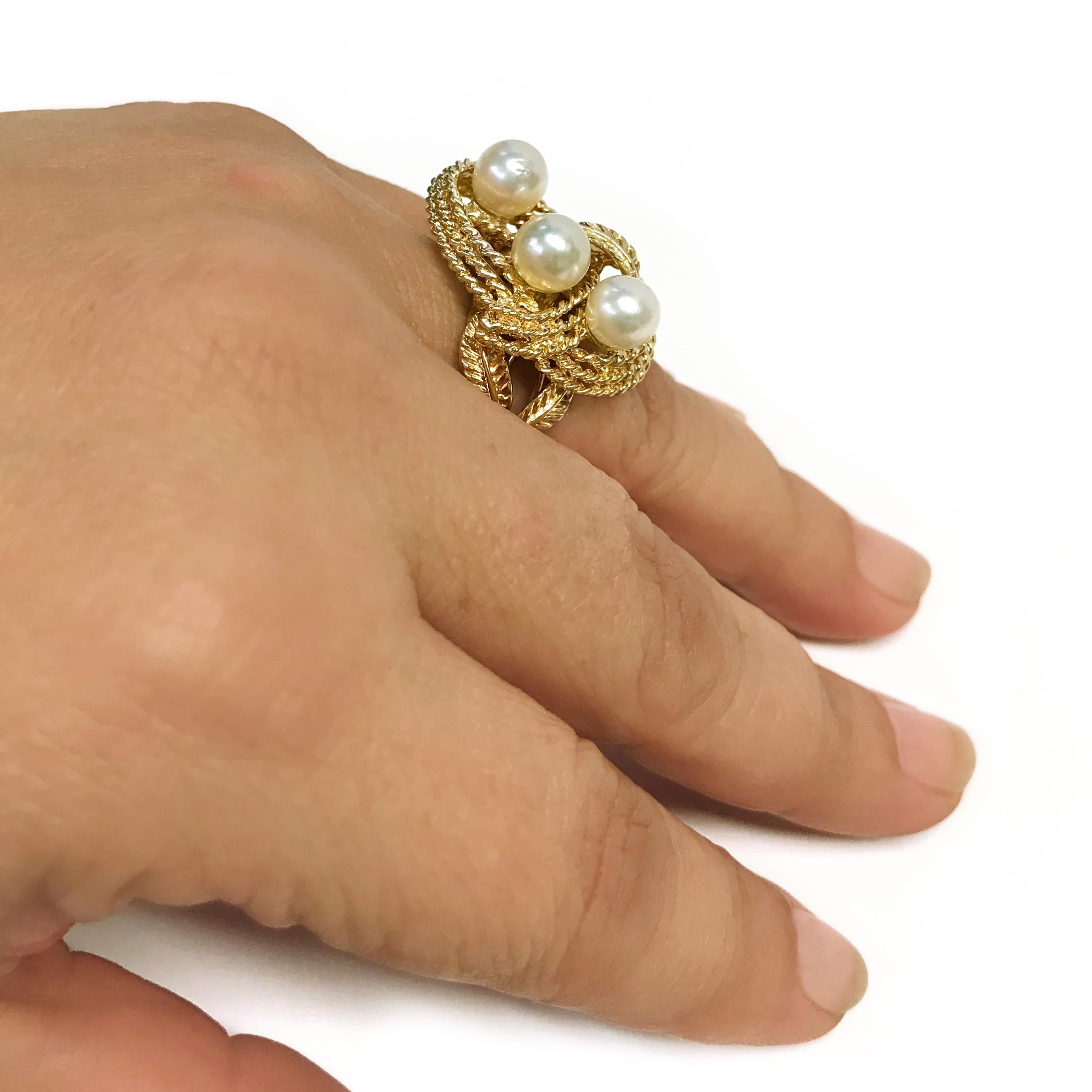 14 Karat gedrehter Drei-Perlen-Ring aus Draht im Angebot 2