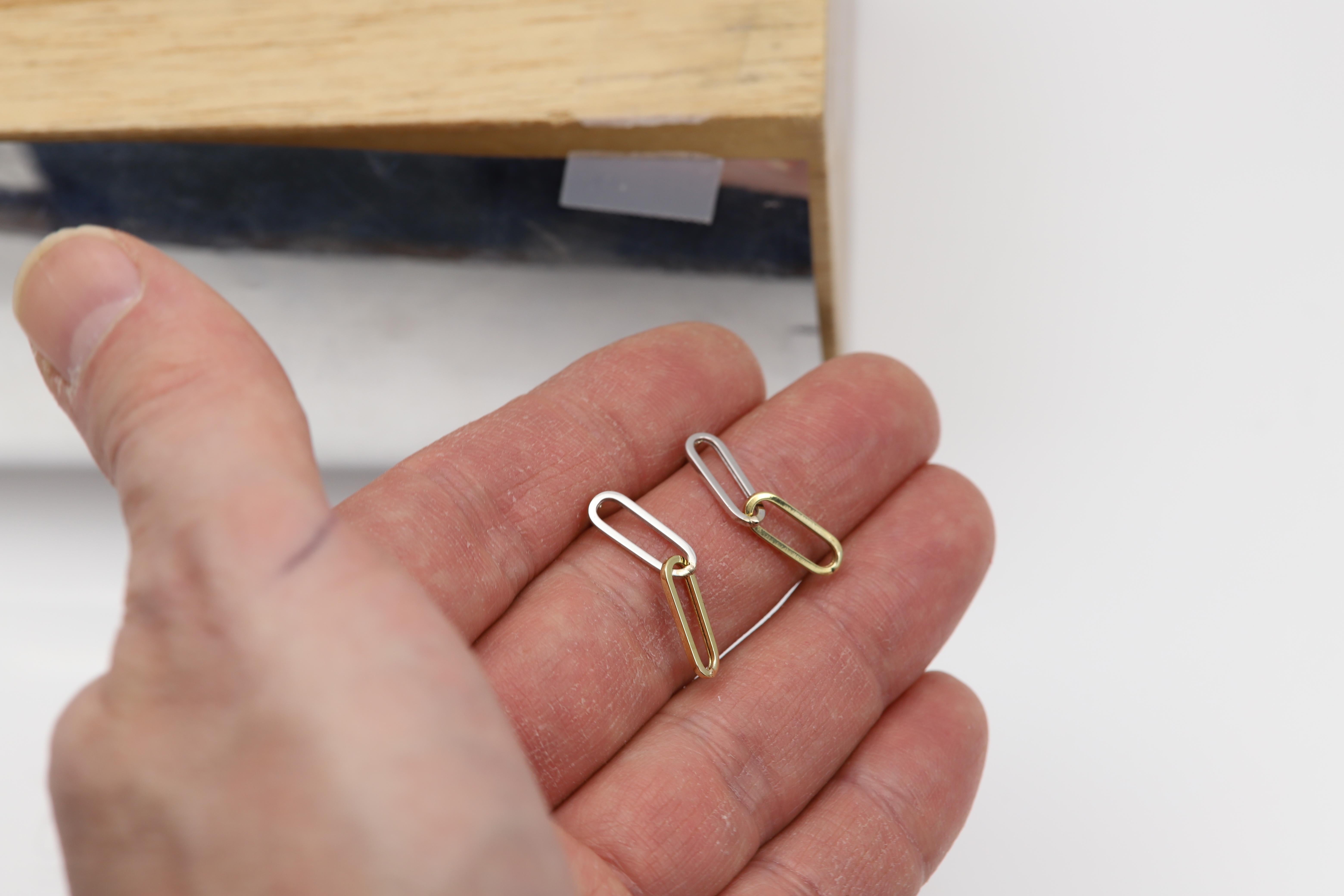 Two Colors of Gold 
Dangle Earrings (2 types of gold)
14k Authentic Real Yellow & White Gold
Paperclip style chain dangle earrings
Chain type: 5mm width 15mm ling each link ( Italian Made Gold Paperclip chain
Total Length: 25mm /  1' Inch
Post: