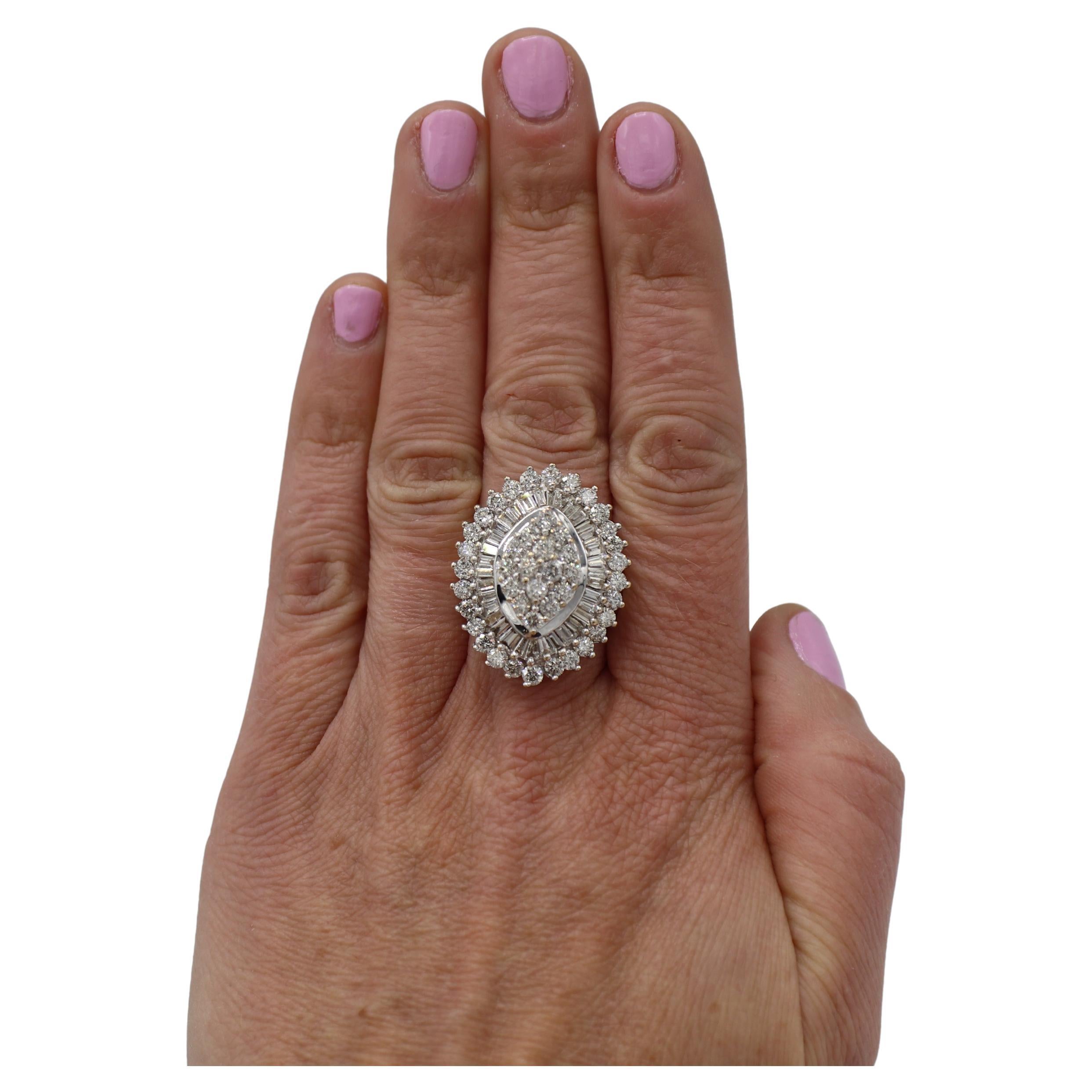 Round Cut 14 Karat Two-Tone 4.00 Carat Natural Diamond Cluster Cocktail Ring For Sale