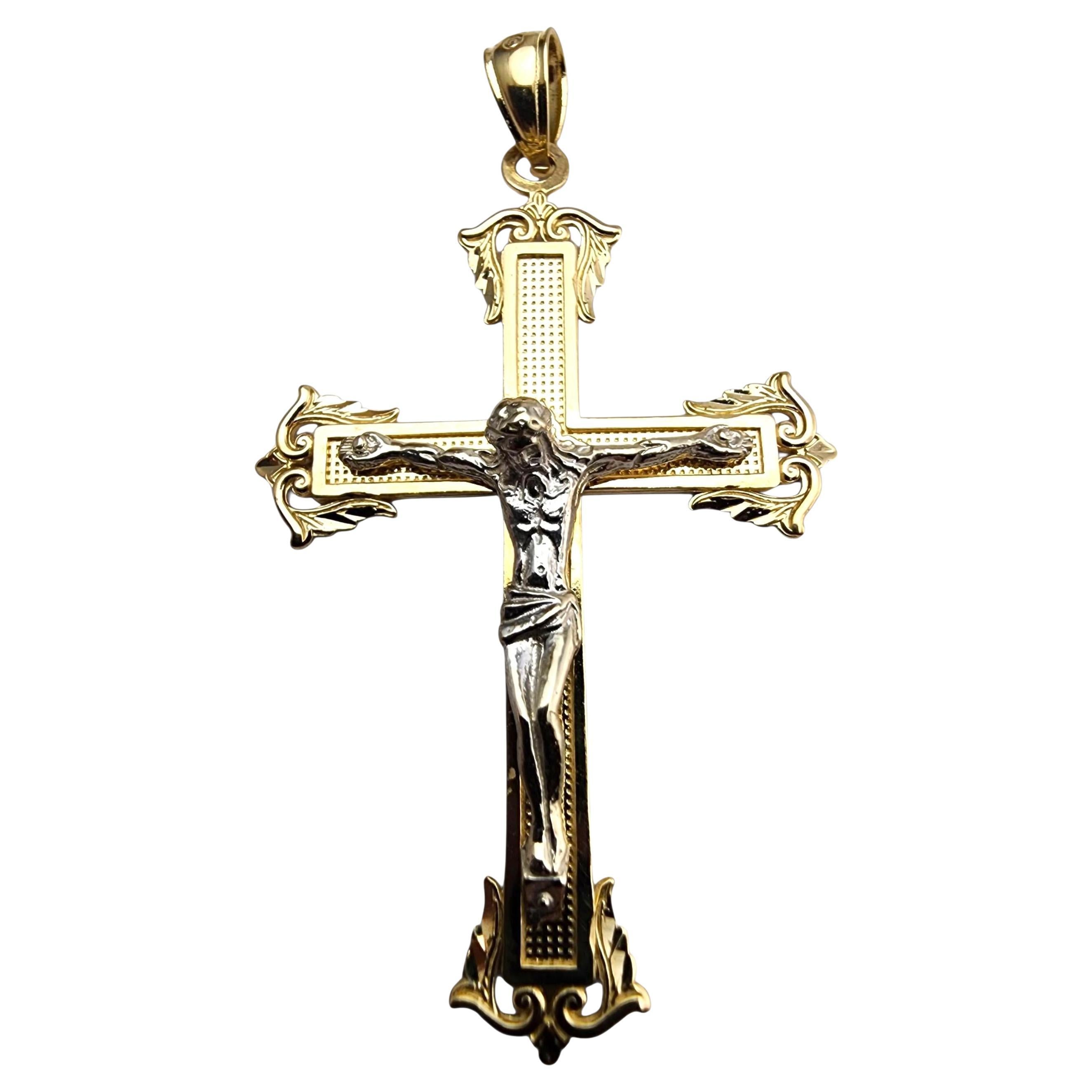 Ciondolo Crocifisso bicolore 14 carati #23697