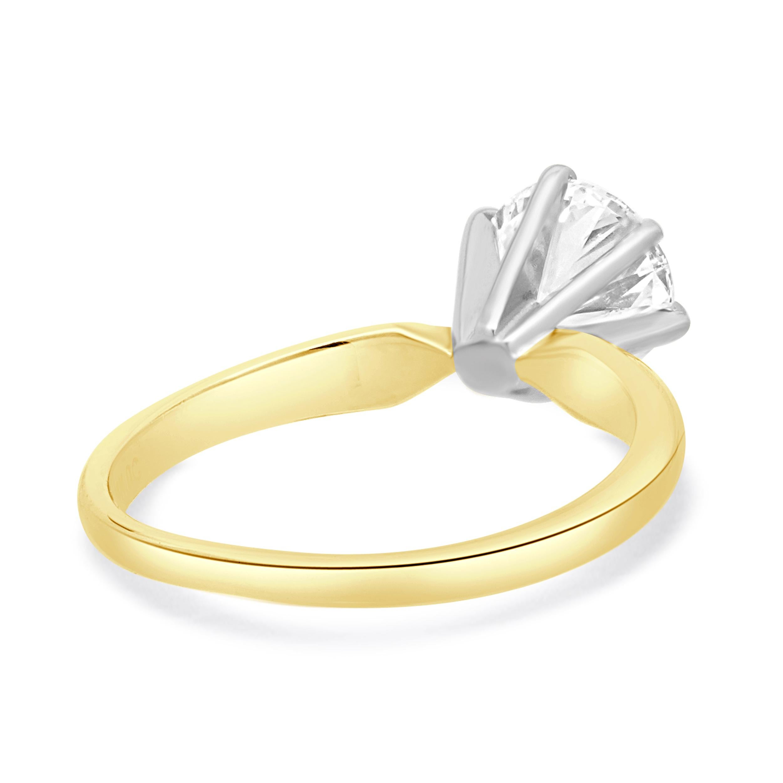 Taille ronde Bague de fiançailles solitaire à deux tons de diamants 14 carats en vente