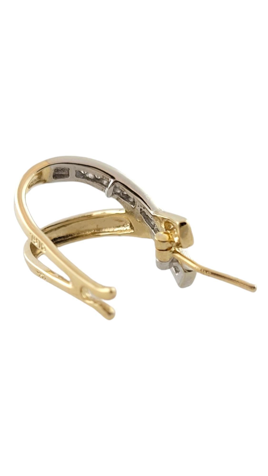 14 Karat zweifarbiges Gold und Diamant Crossover X Ohrringe #18149 im Zustand „Gut“ im Angebot in Washington Depot, CT