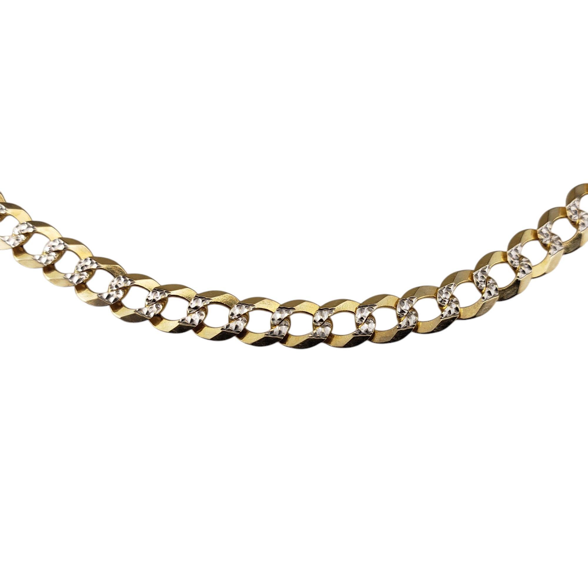 Collana con catena a cordoncino in oro 14 carati bicolore.

Questa elegante collana con catena a cordoncino è realizzata in oro giallo 14K con accenti in oro bianco. 

Larghezza: 5 mm.

Dimensioni: 20,25 pollici

Peso: 8,0 dwt./12,5 gr.

Timbrato:
