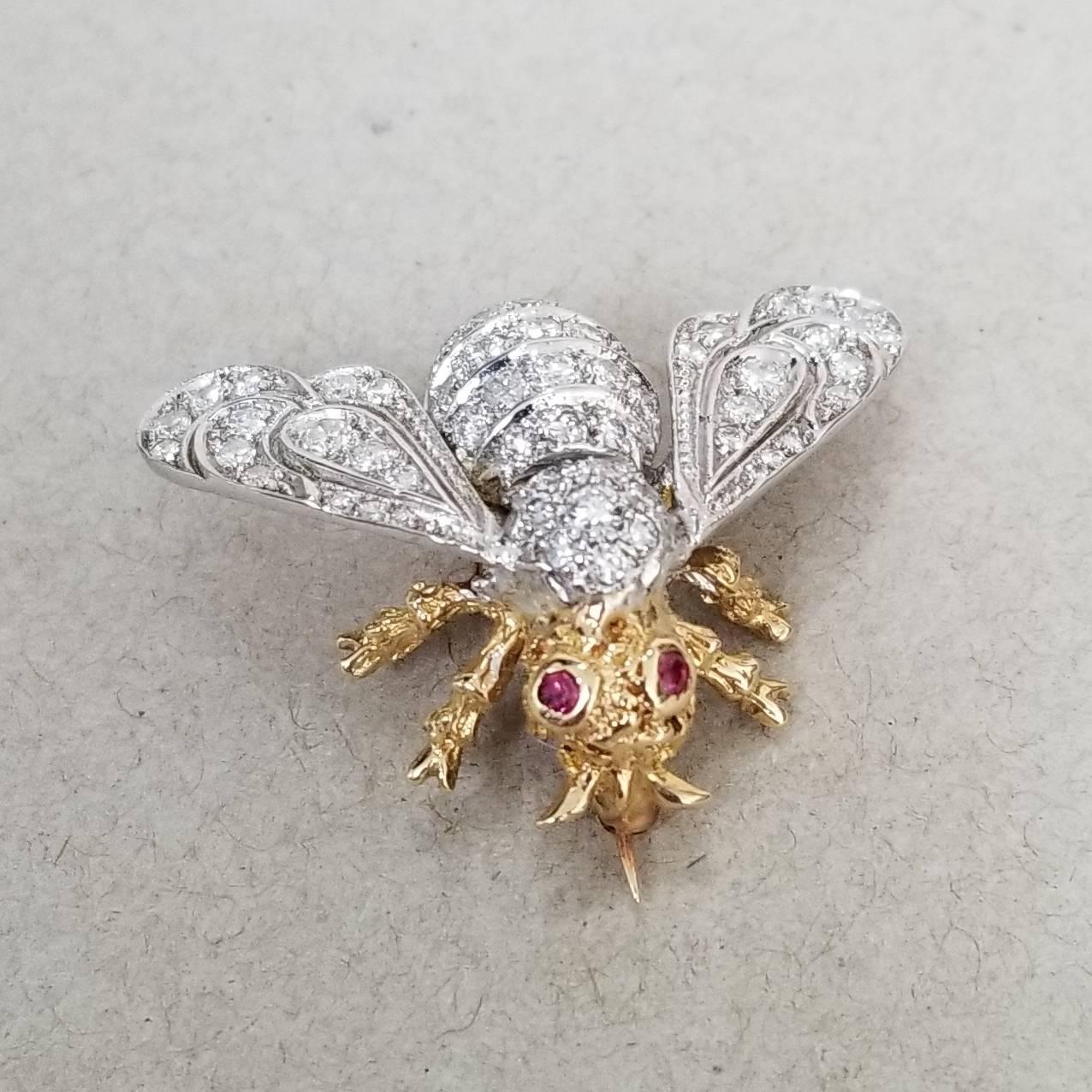 Art Deco 14 Karat Two-Tone Gold Diamond Bee Pin For Sale