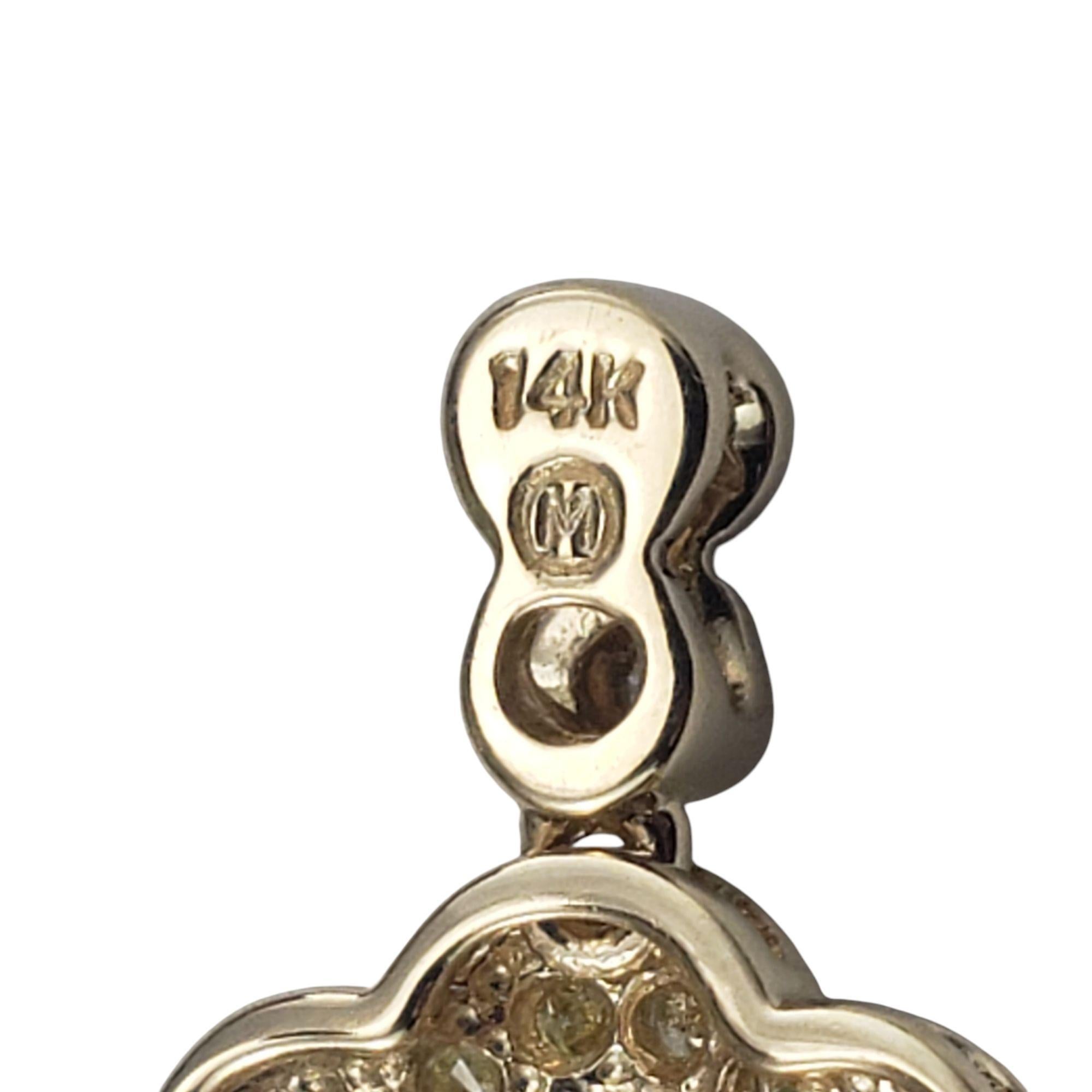 Donna Ciondolo con fiore di diamante in oro 14 carati bicolore #21392 in vendita