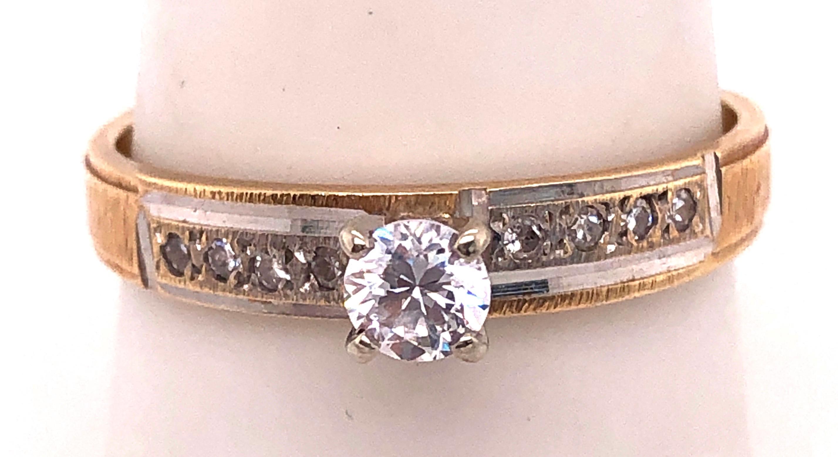 14 Karat Two-Tone Gold Engagement Ring 0.58 TDW For Sale 3