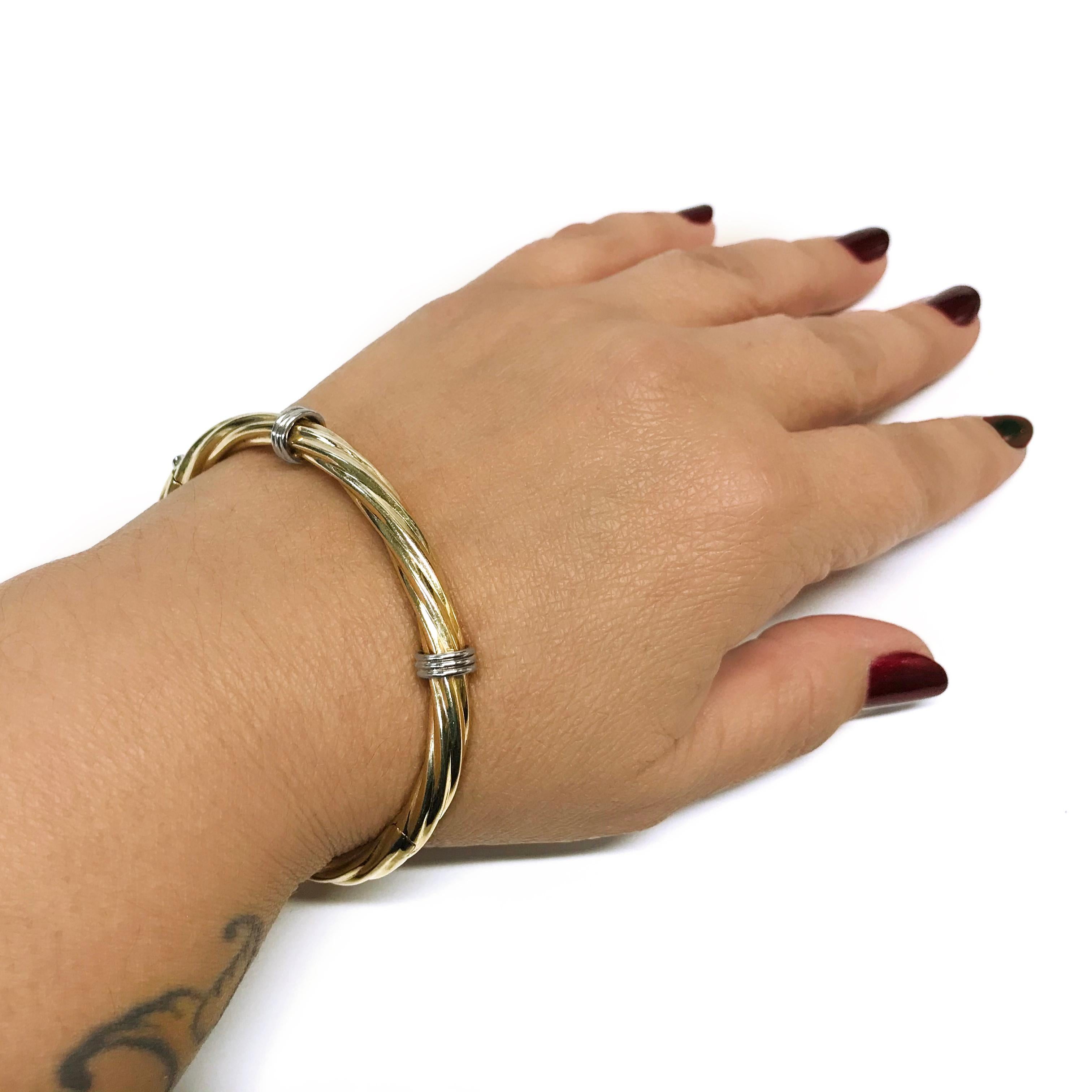 Contemporary 14 Karat Two-Tone Hinged Cable Bangle Bracelet For Sale