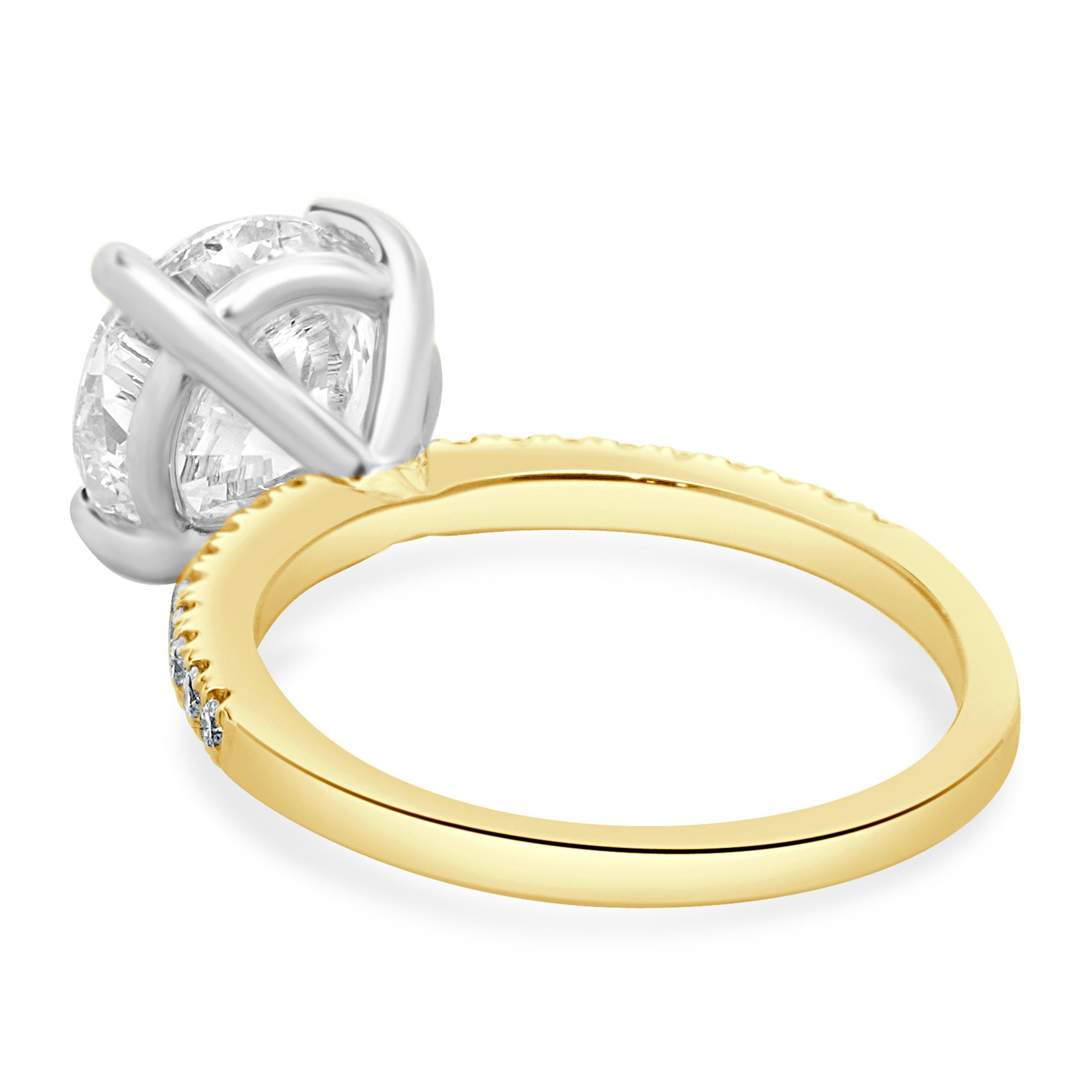 Round Cut 14 Karat Two Tone Round Brilliant Diamond Engagement Ring For Sale