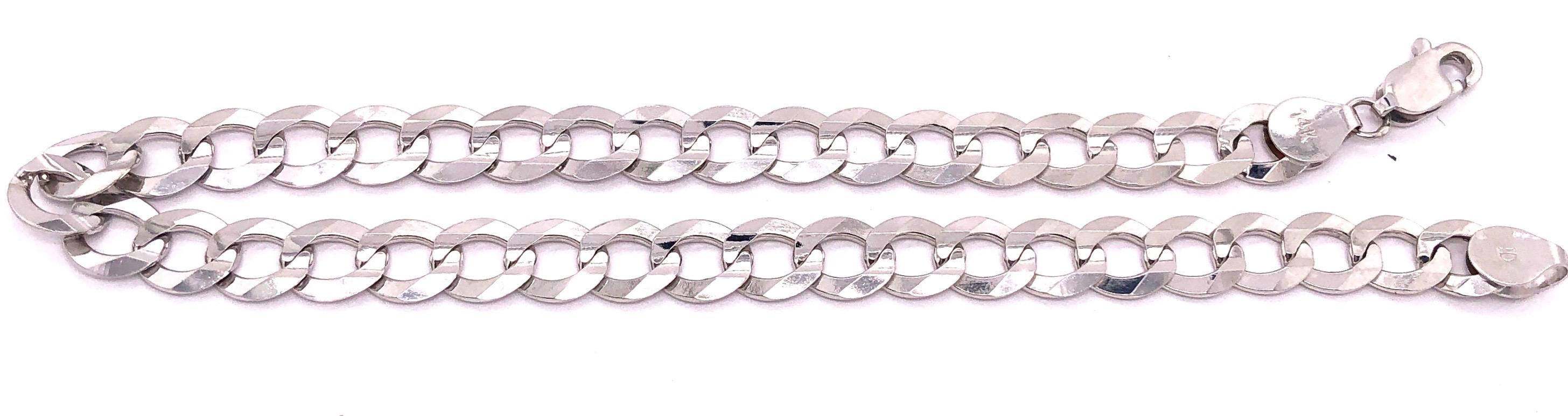 14 Karat White Gold 8 Inch Fancy Link Bracelet.
12.1 grams total weight.