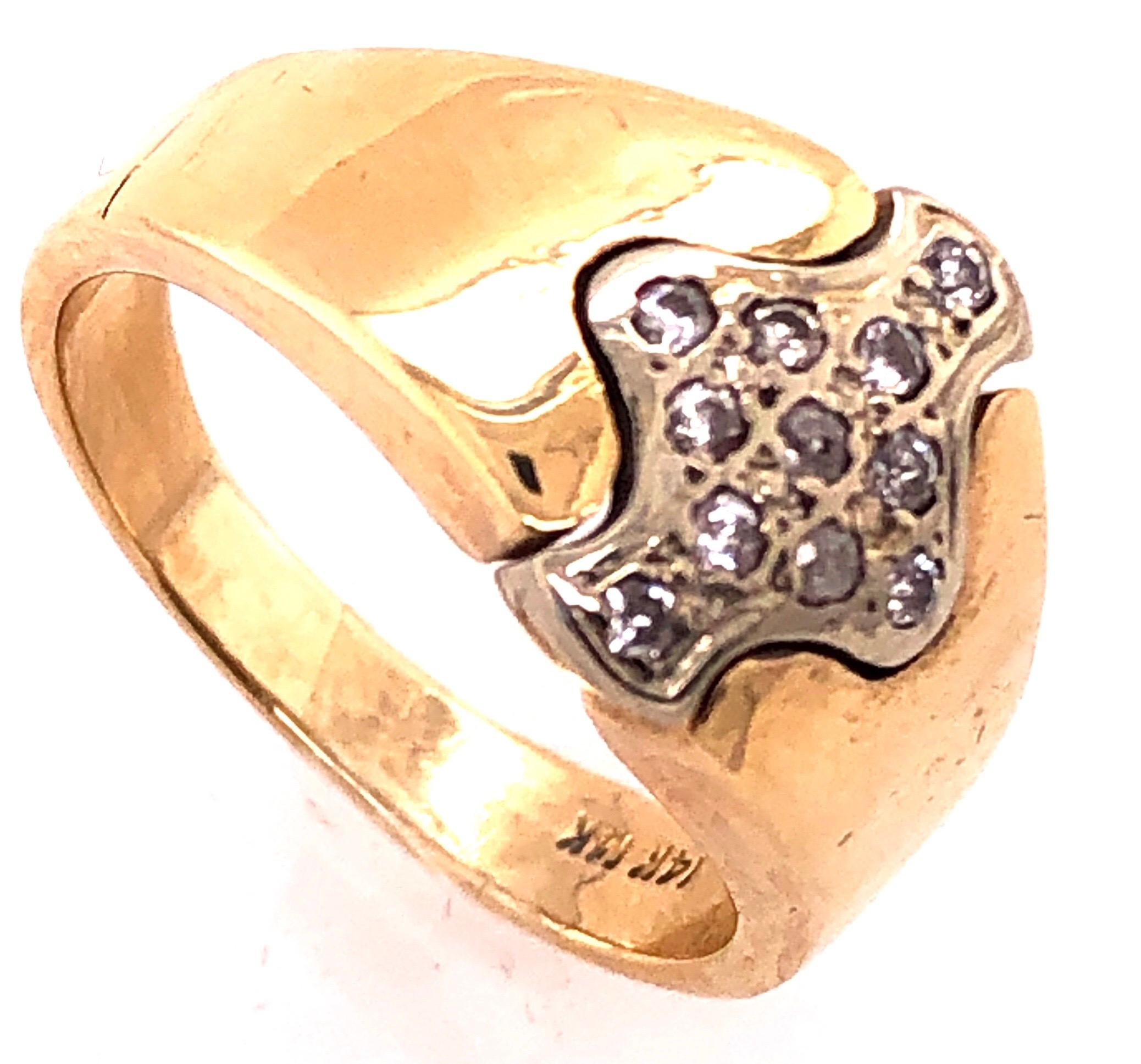 Modern 14 Karat Two-Tone Yellow and White Gold Ring with Diamond Cluster 0.30 TDW For Sale