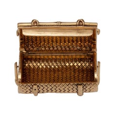 14 Karat Van Cleef & Arpels, New York Basket-Weave Pill Box