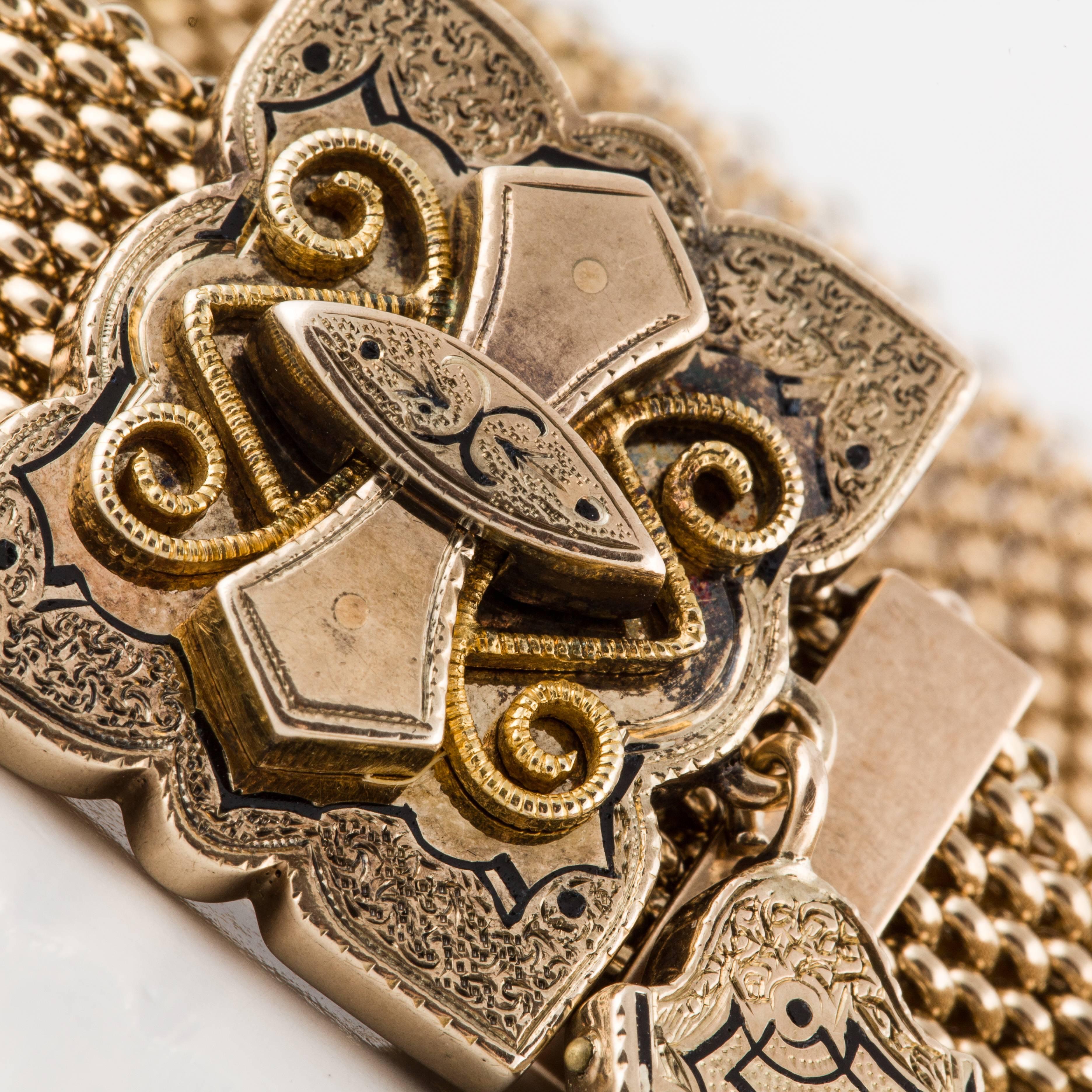 Viktorianisches Quaste-Armband aus 14 Karat Gold im Angebot 1