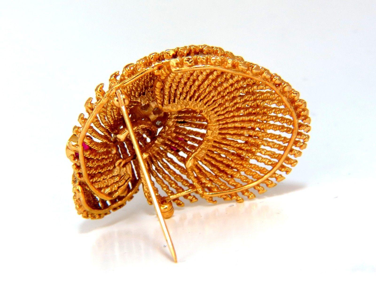 14 Karat Vintage 1.25 Carat Diamond 3D Mollusk Sea Shell Brooch Pin Barley Twist In Excellent Condition For Sale In New York, NY