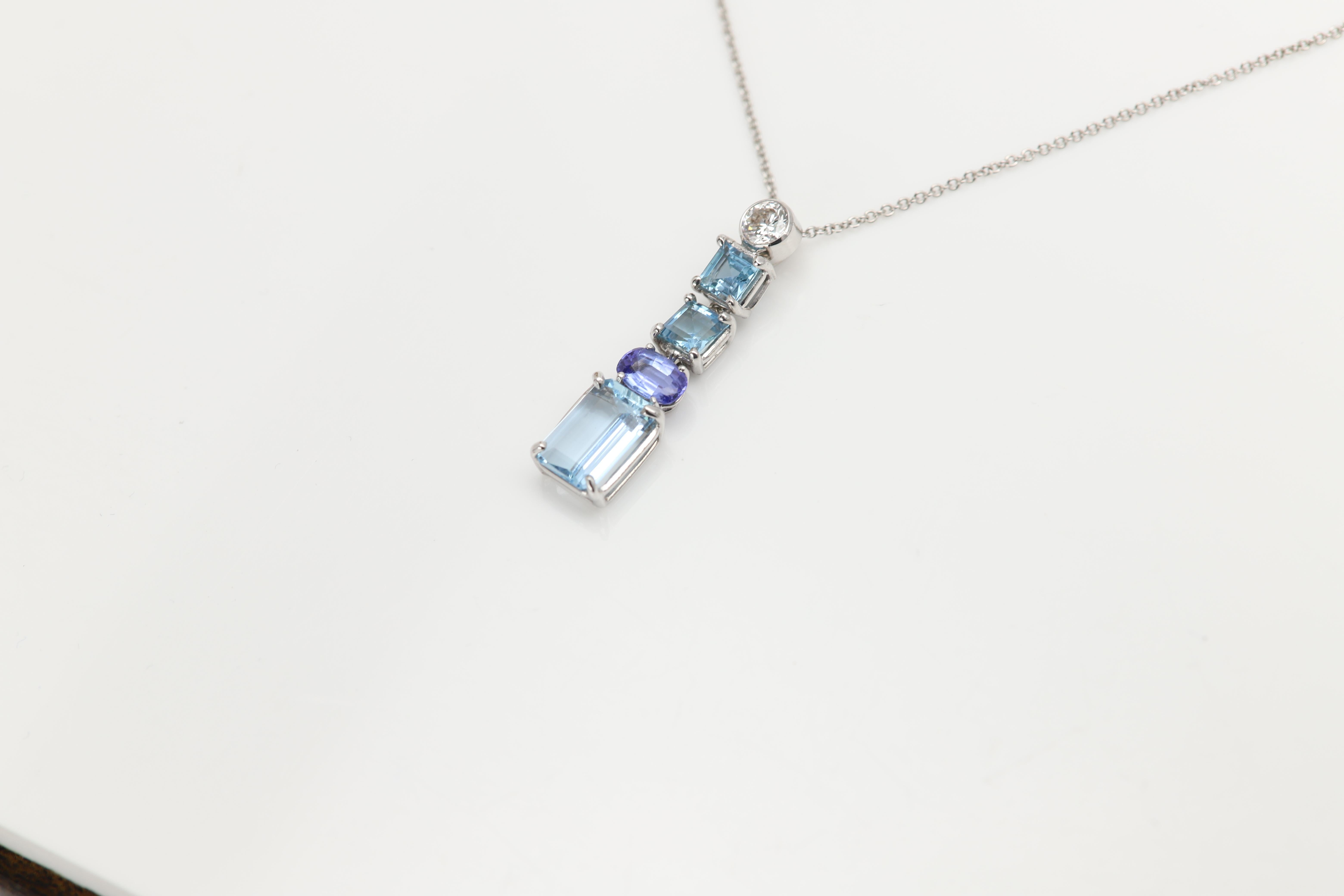 14 Karat Vintage Aquamarin Anhänger 14k White Gold Dangle Natural Aquamarin im Angebot 5